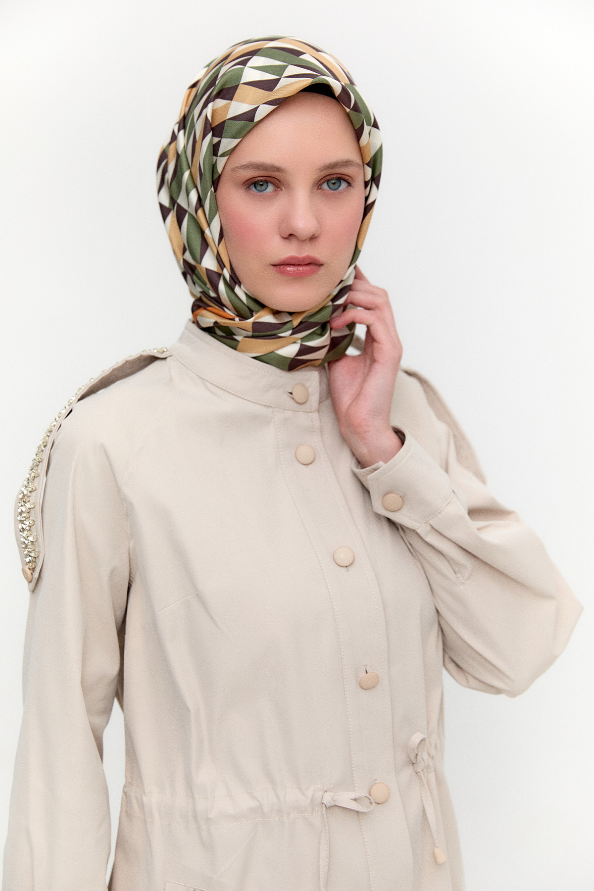 Taş Detaylı Reglan Kap, Tesettür Giyim