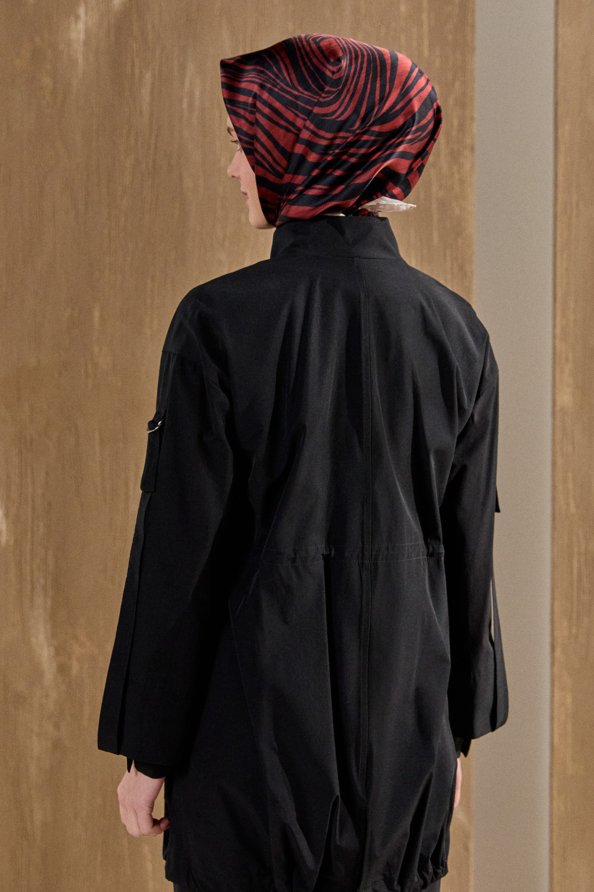 Yüksek Yakalı Stoperli Kap, Tesettür Giyim