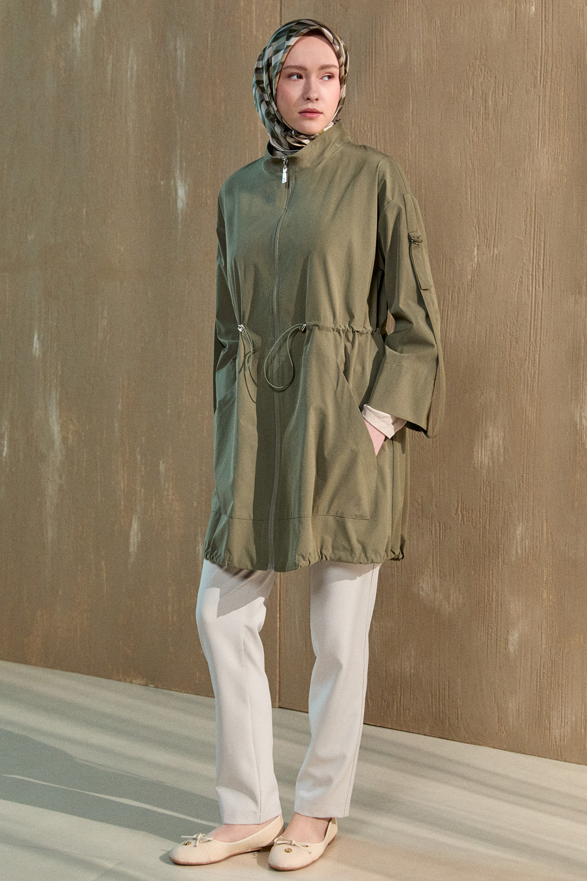 Yüksek Yakalı Stoperli Kap, Tesettür Giyim