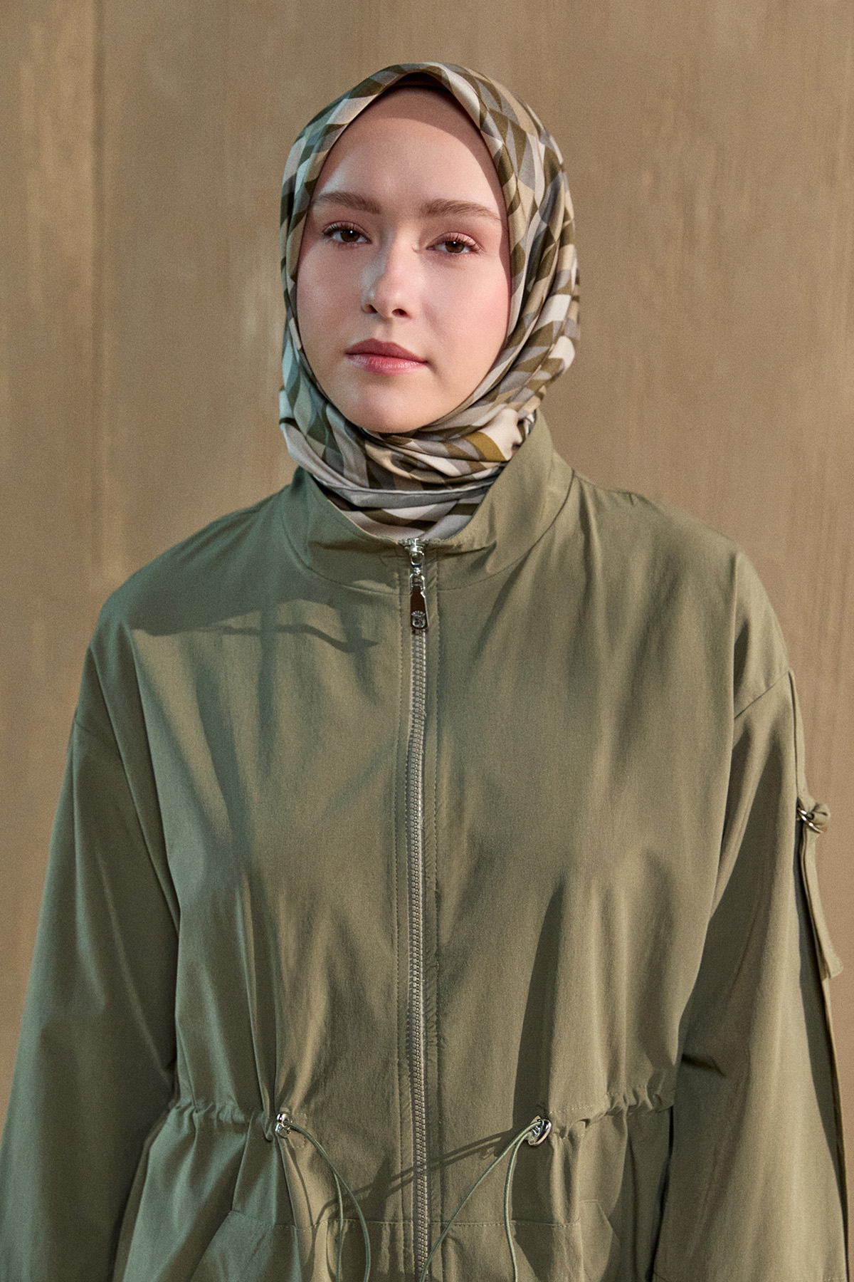 Yüksek Yakalı Stoperli Kap, Tesettür Giyim