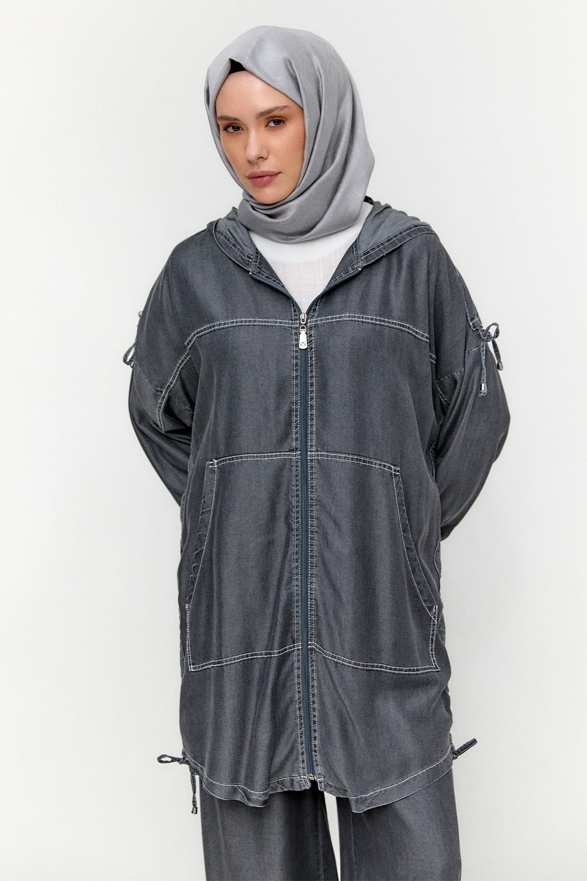 Sırtta Taş Detaylı Pamuk Kap, Tesettür Giyim