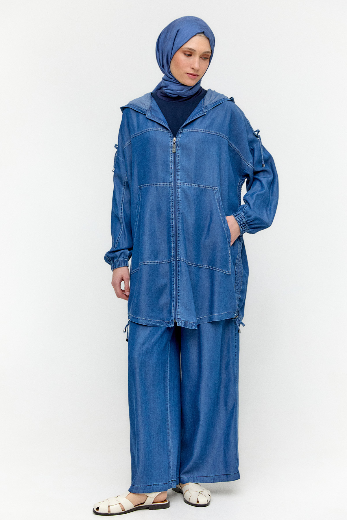 Sırtta Taş Detaylı Pamuk Kap, Tesettür Giyim