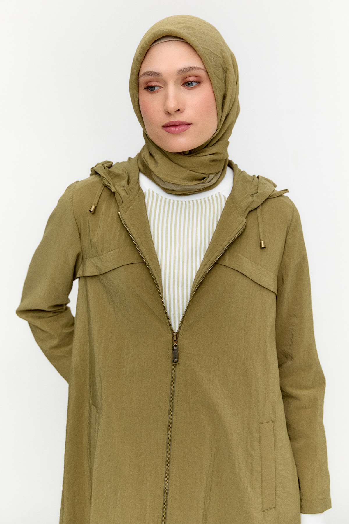 Kapüşonlu Paraşüt Kap, Tesettür Giyim