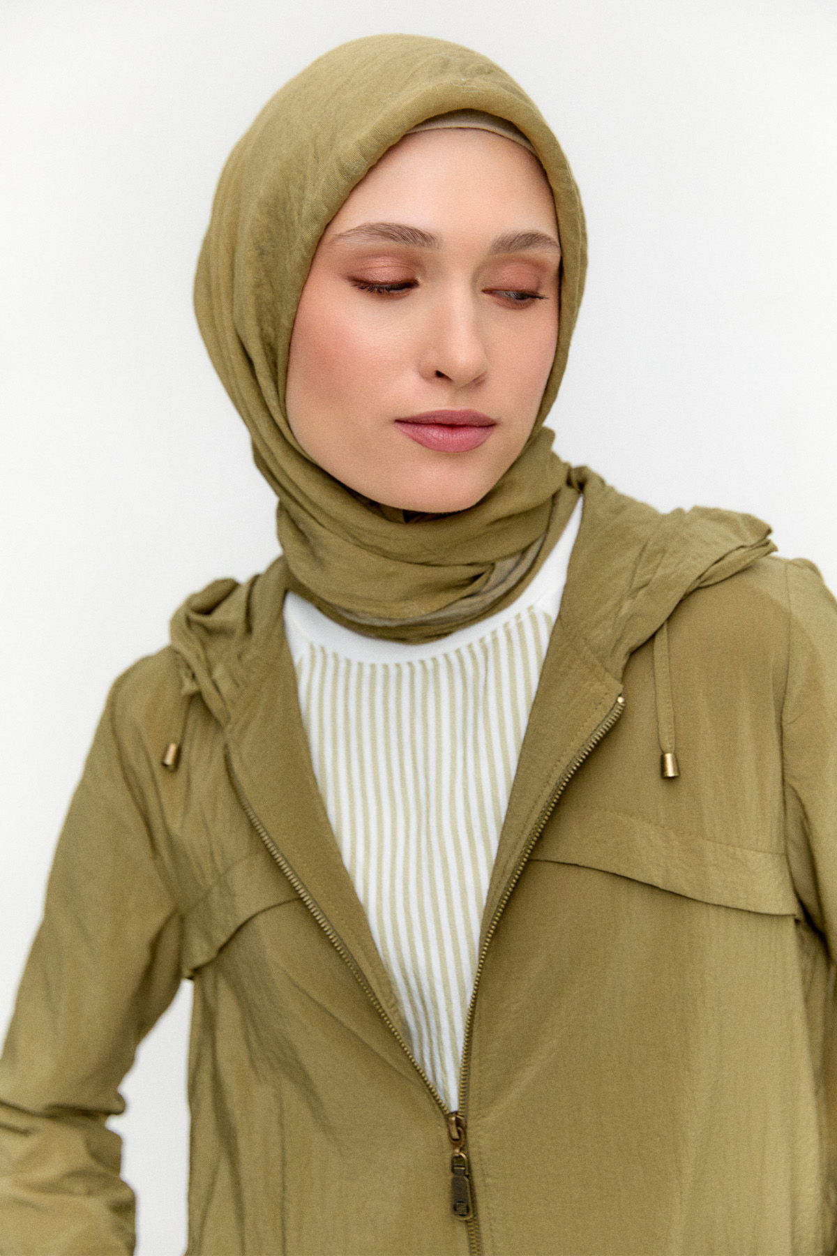 Kapüşonlu Paraşüt Kap, Tesettür Giyim