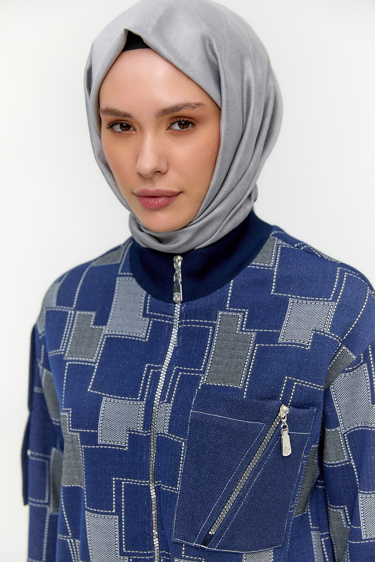 Ribanalı Blok Desenli Fermuarlı Kap, Tesettür Giyim