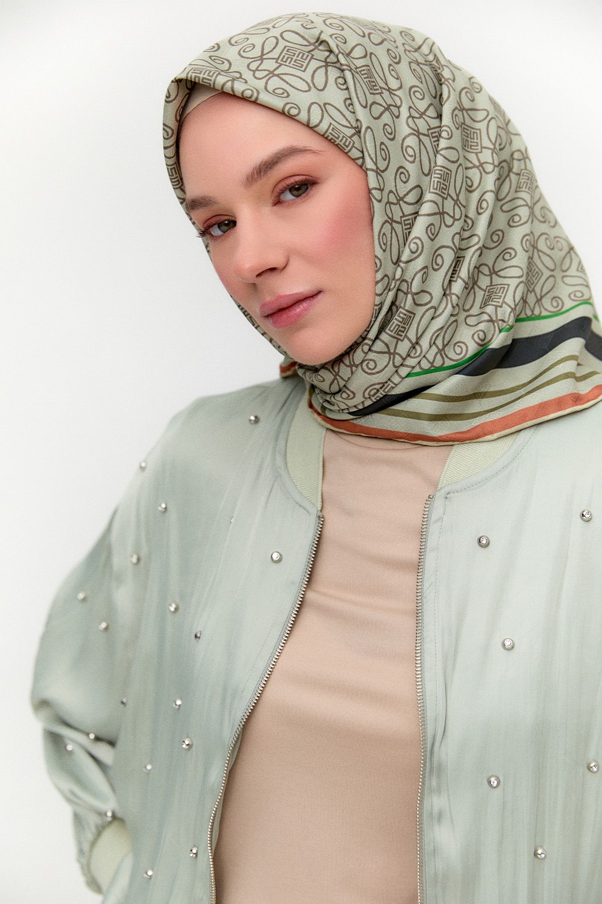 Taşlı Bomber Kap, Tesettür Giyim