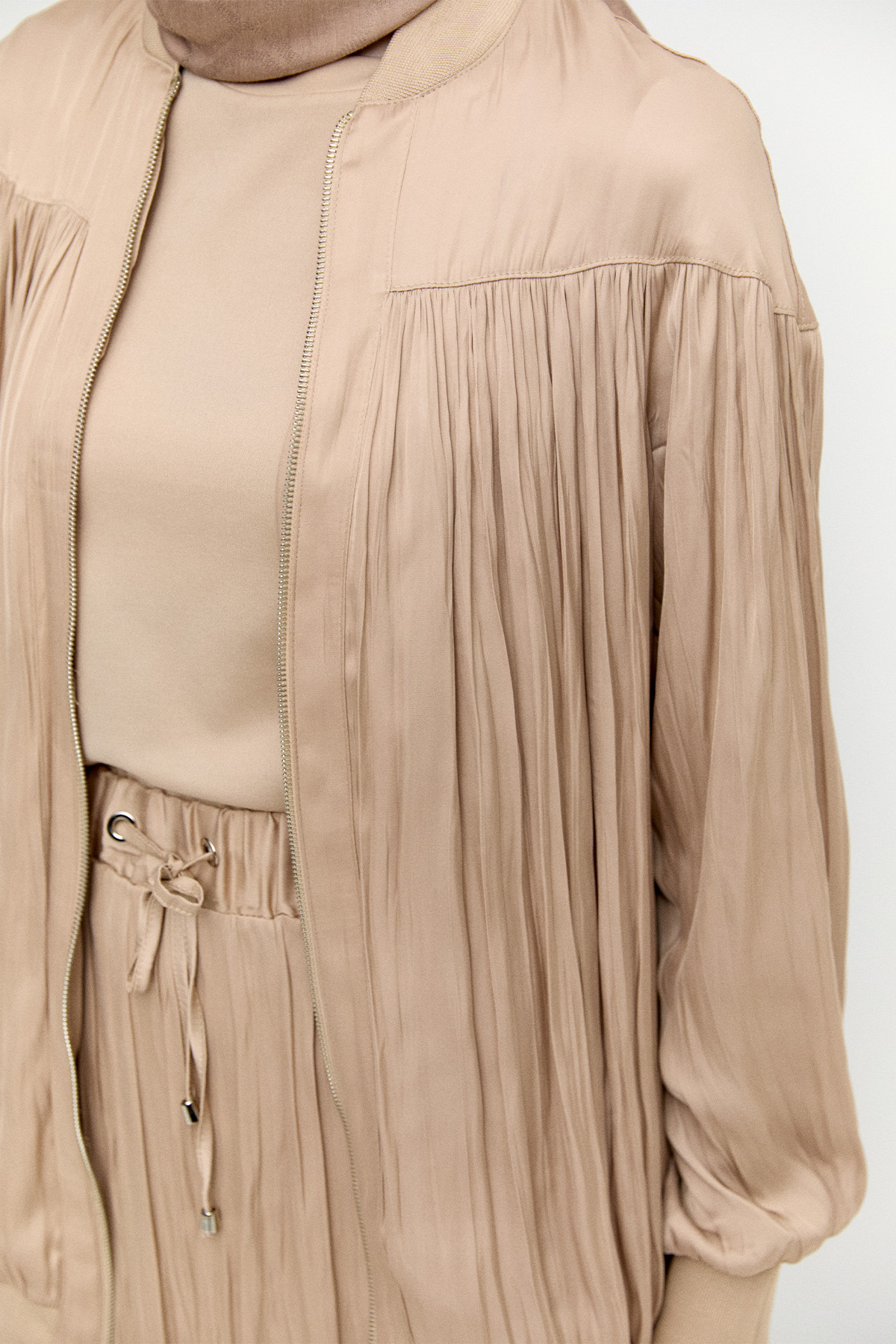 Ribanalı Kraşlı Bomber Kap, Tesettür Giyim