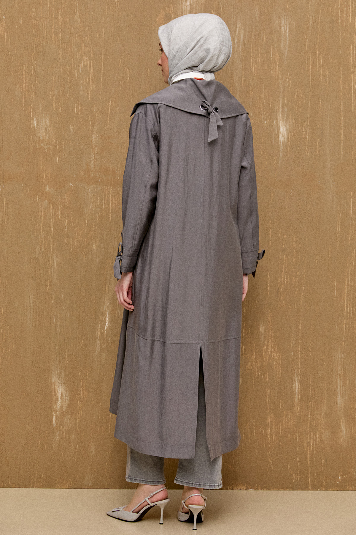 Geniş Yakalı Şeritli Kap, Tesettür Giyim