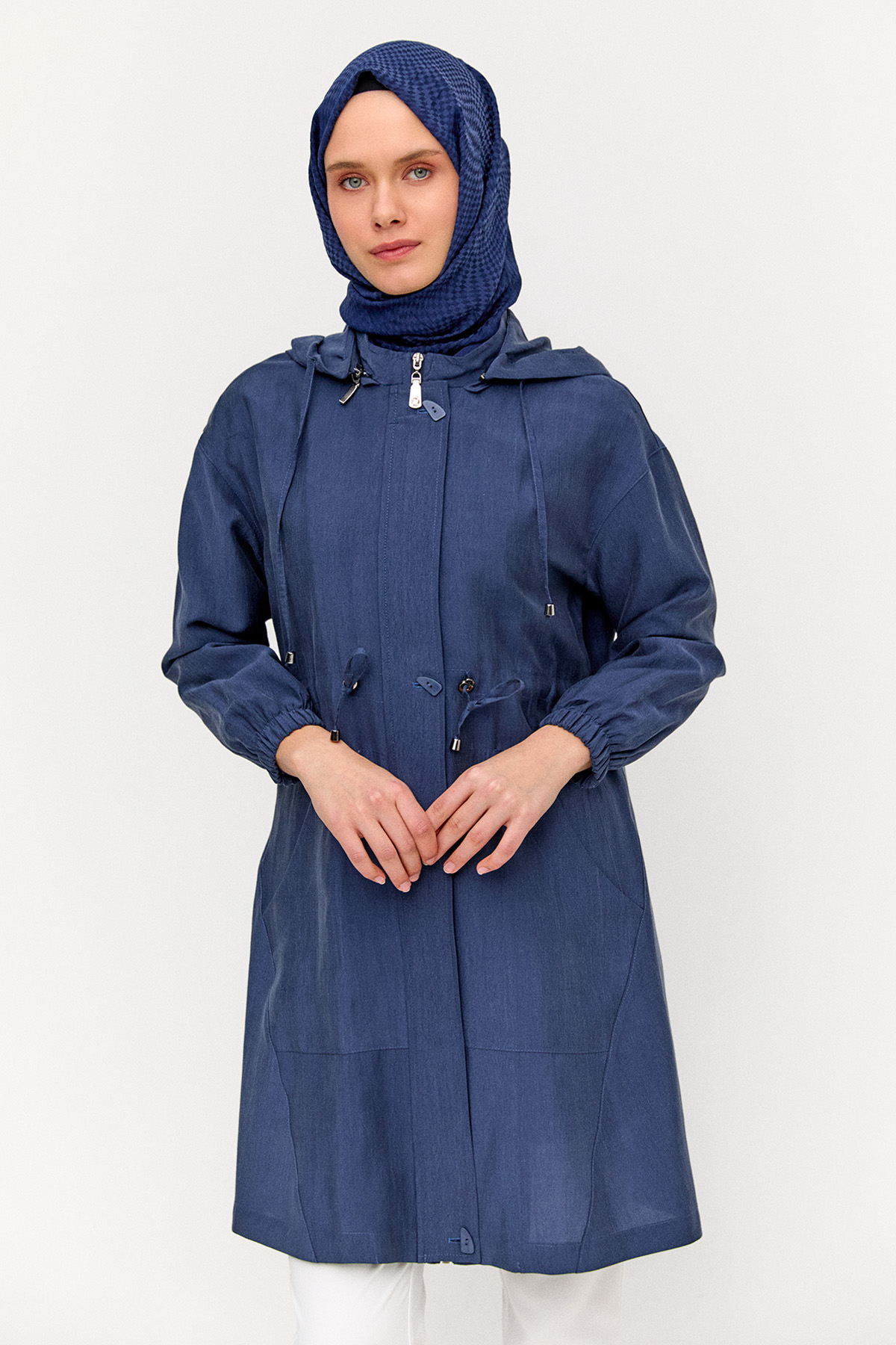 Seyyar Kapüşonlu Fermuarlı Kap, Tesettür Giyim