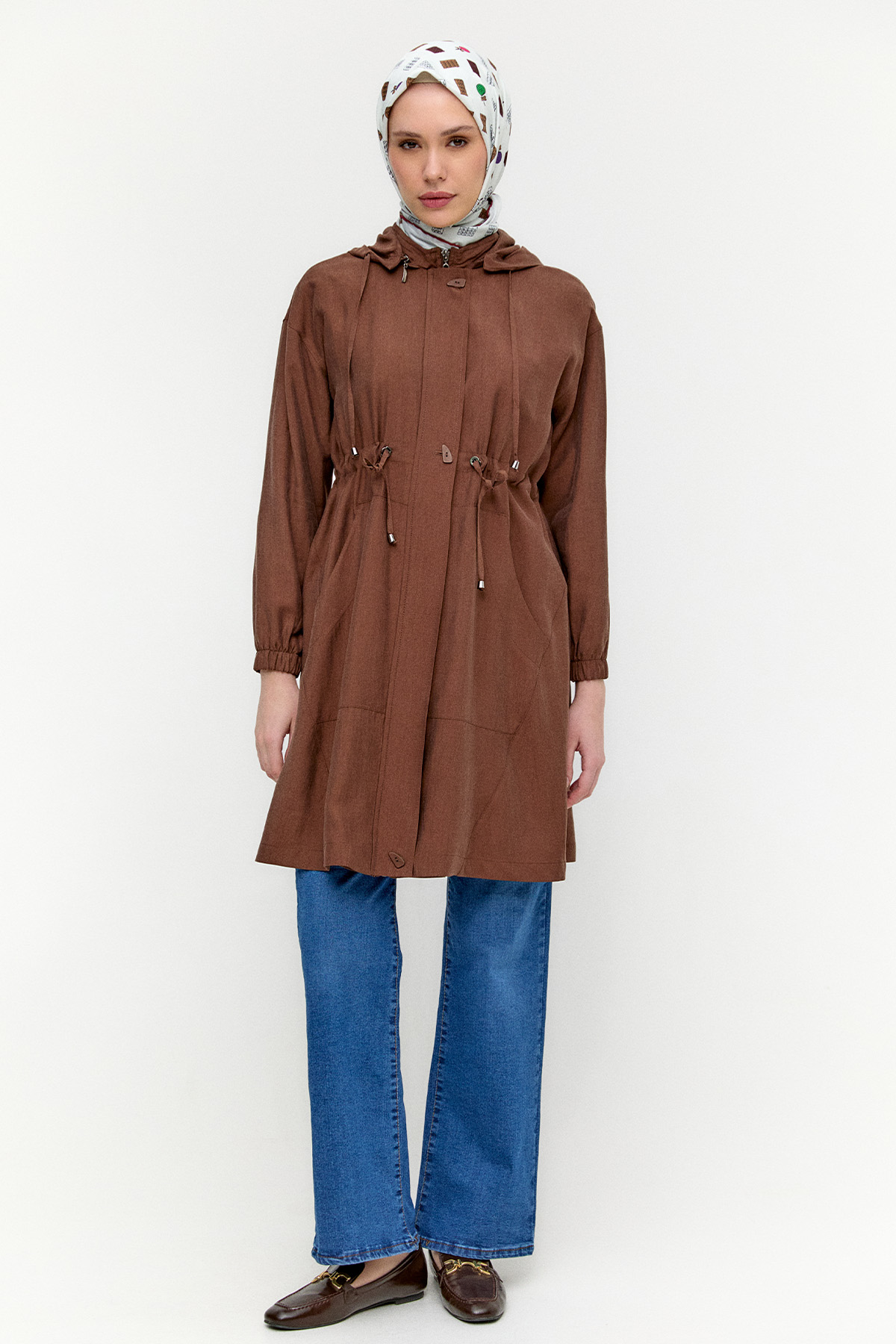 Seyyar Kapüşonlu Fermuarlı Kap, Tesettür Giyim