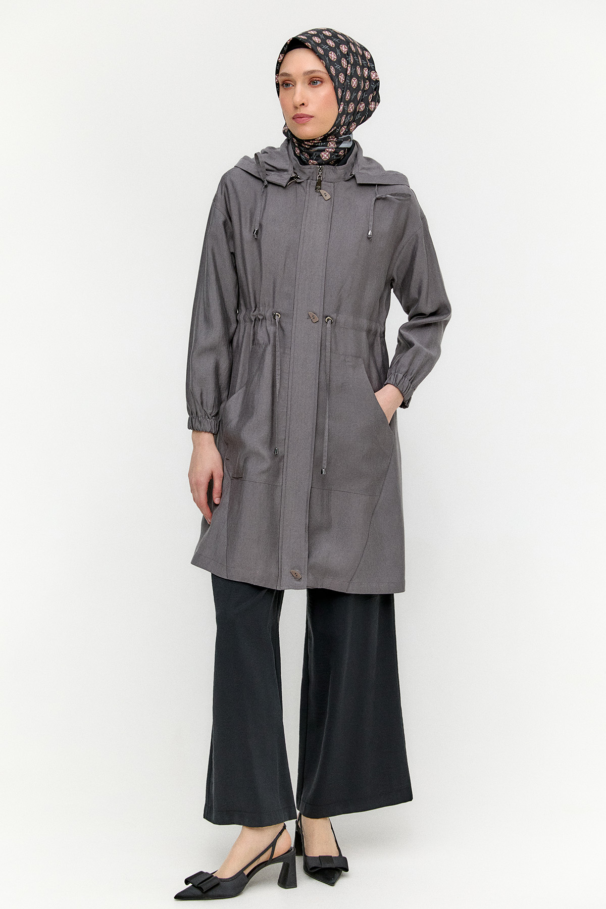 Seyyar Kapüşonlu Fermuarlı Kap, Tesettür Giyim
