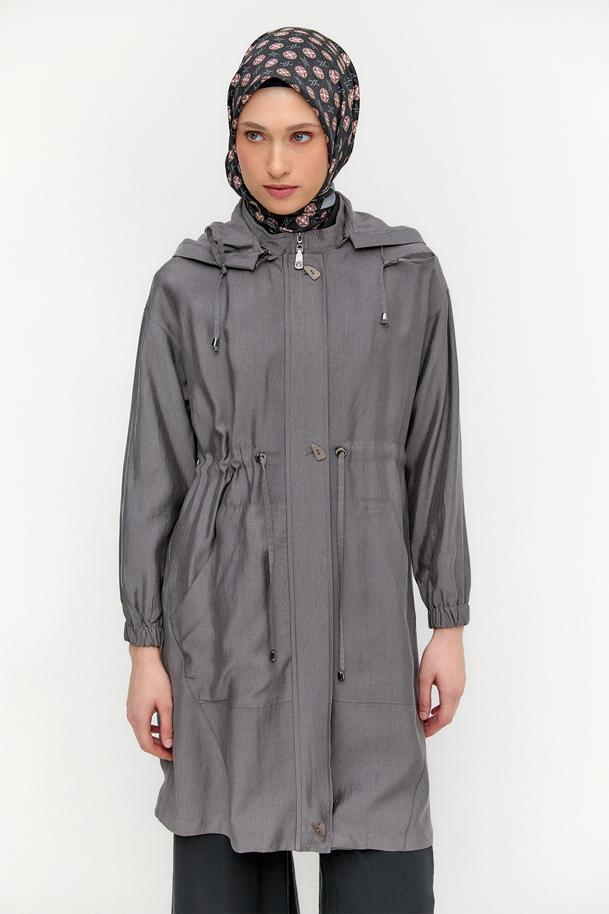 Seyyar Kapüşonlu Fermuarlı Kap, Tesettür Giyim