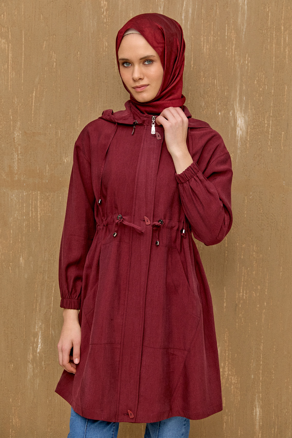 Seyyar Kapüşonlu Fermuarlı Kap, Tesettür Giyim