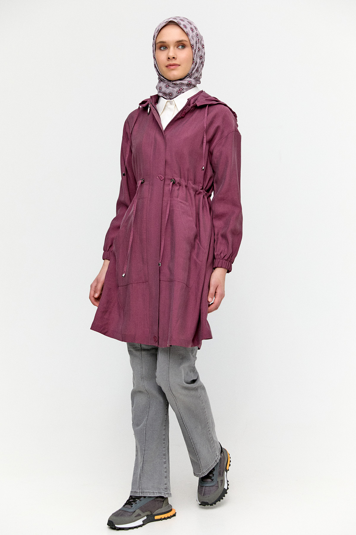 Seyyar Kapüşonlu Fermuarlı Kap, Tesettür Giyim