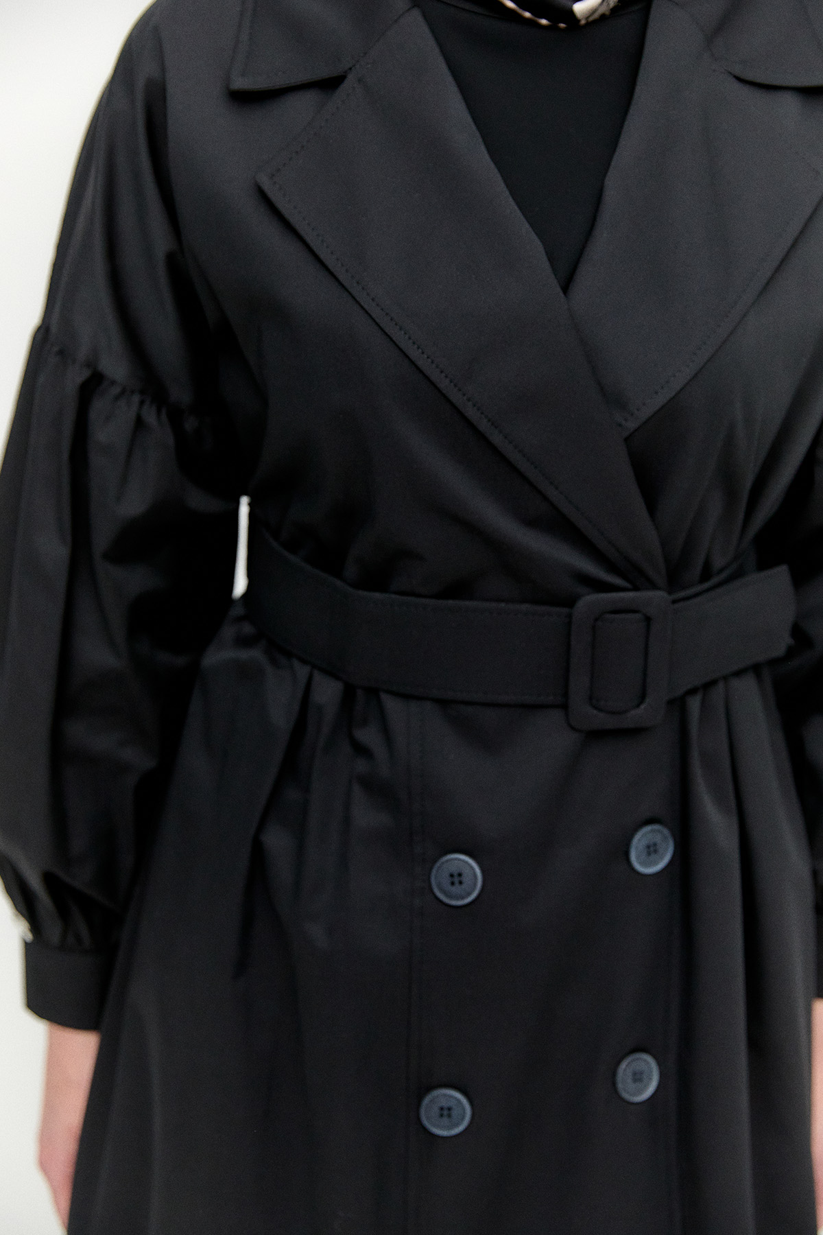 Kruvaze Kemerli Pamuklu Trençkot, Tesettür Giyim