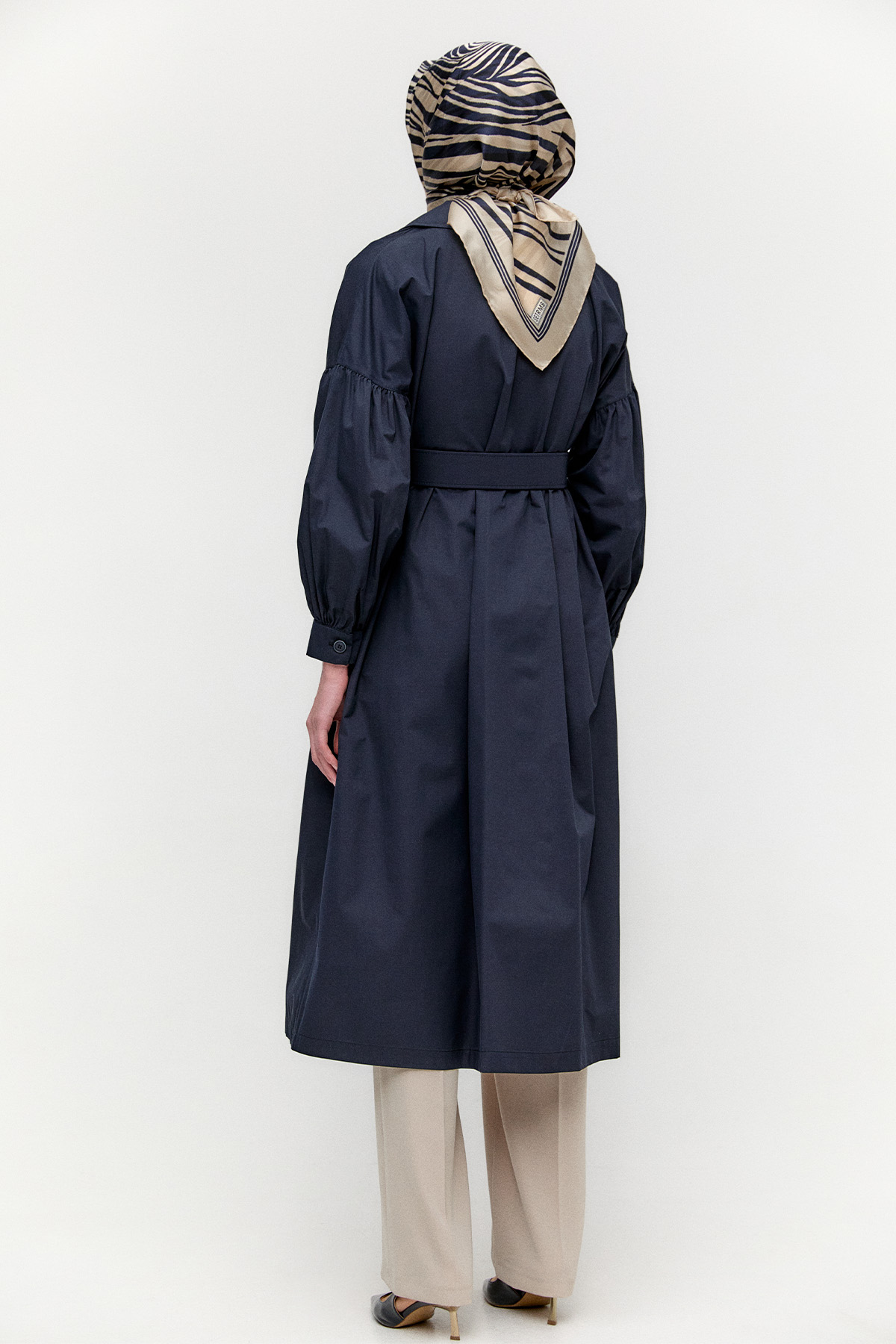 Kruvaze Kemerli Pamuklu Trençkot, Tesettür Giyim