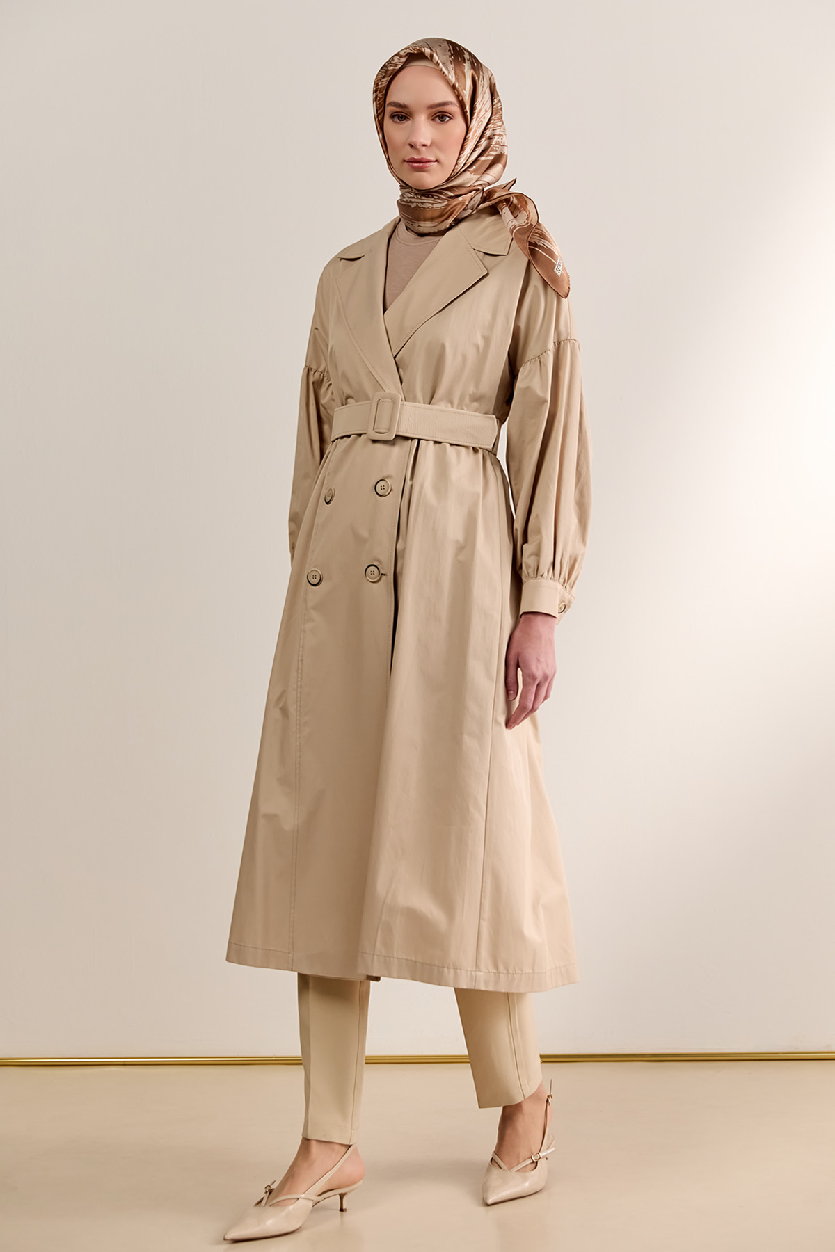 Kruvaze Kemerli Pamuklu Trençkot, Tesettür Giyim