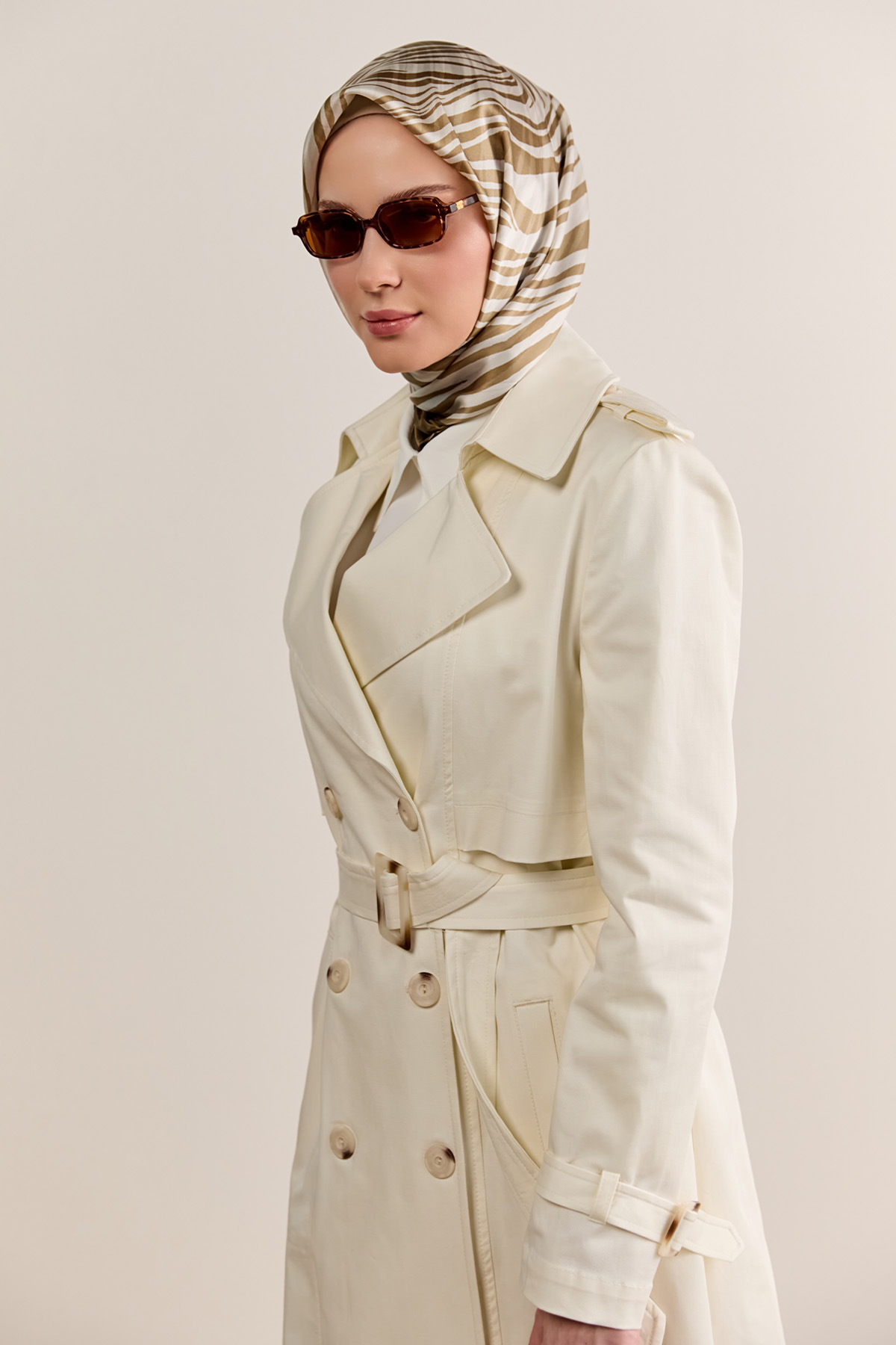 Çift Düğmeli Gabardin Trençkot, Tesettür Giyim