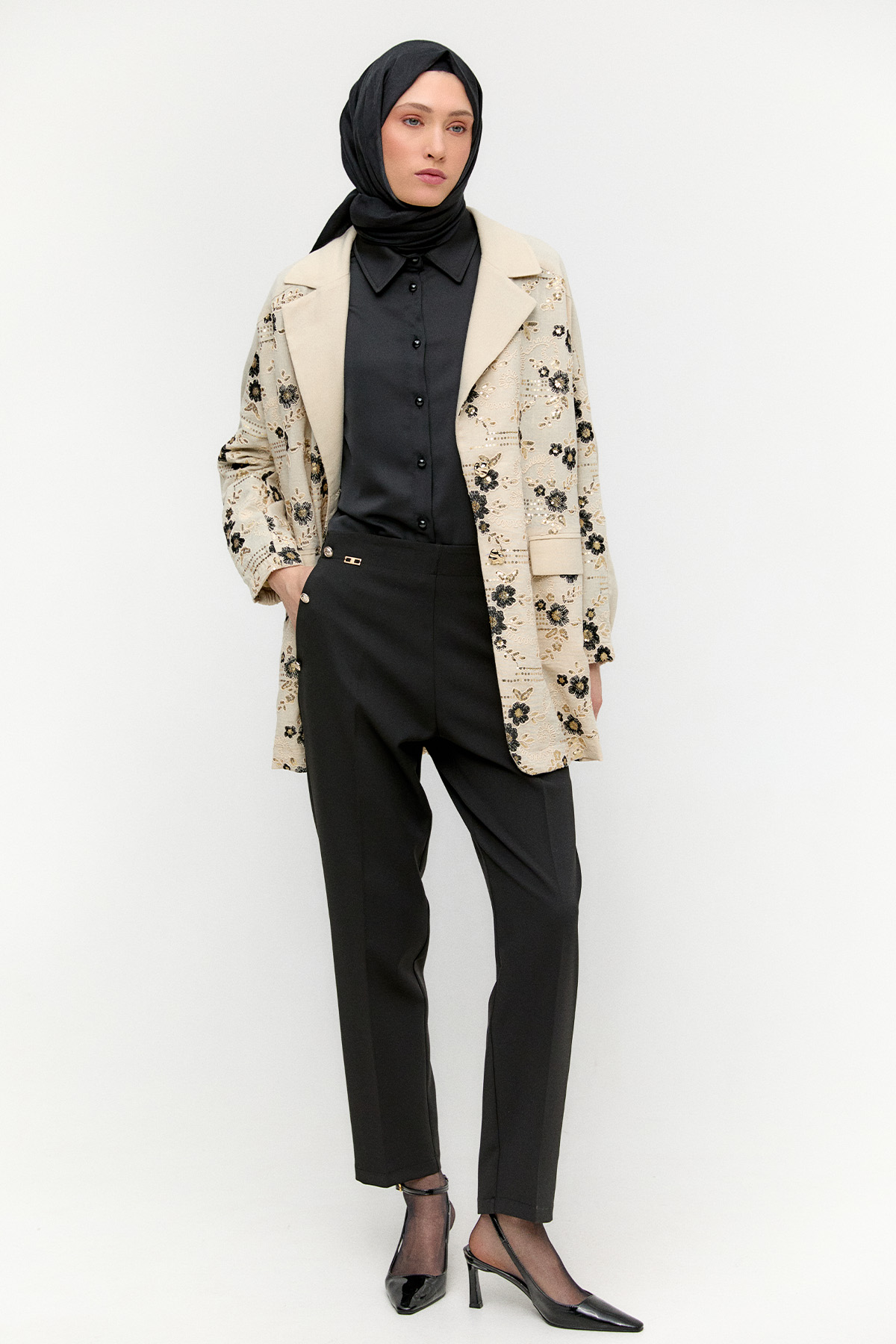 Süs Düğmeli Havuç Pantolon, Tesettür Giyim
