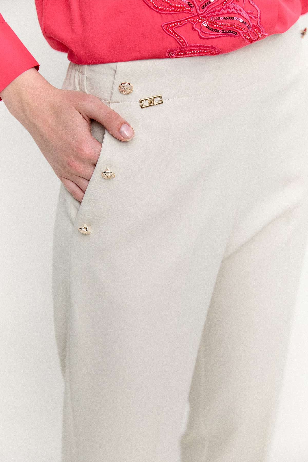 Süs Düğmeli Havuç Pantolon, Tesettür Giyim