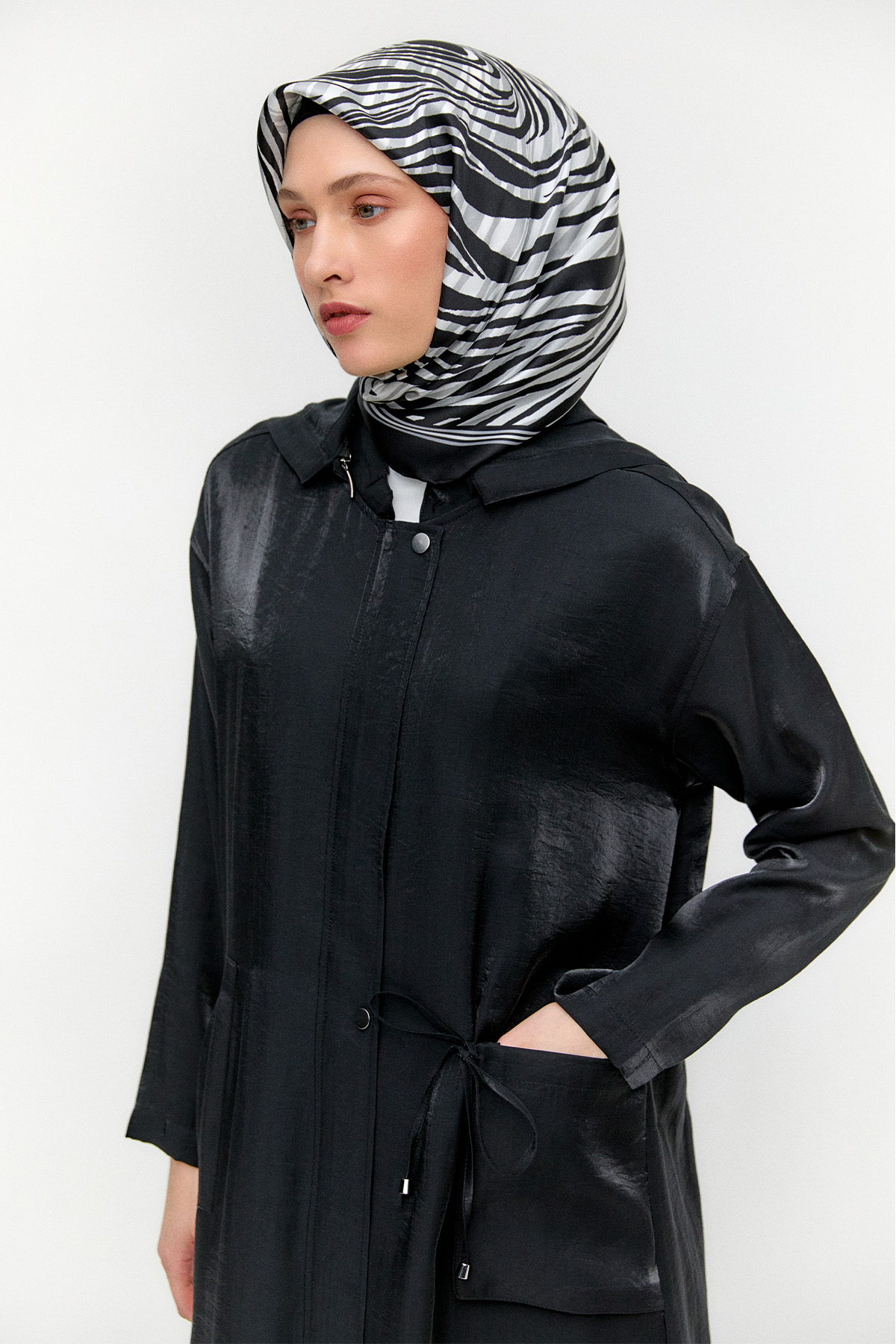 Fermuarlı Jakarlı Pardesü, Tesettür Giyim