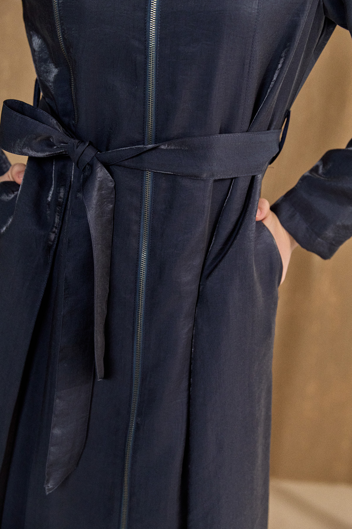 Fermuar Detaylı Cepli Pardesü, Tesettür Giyim