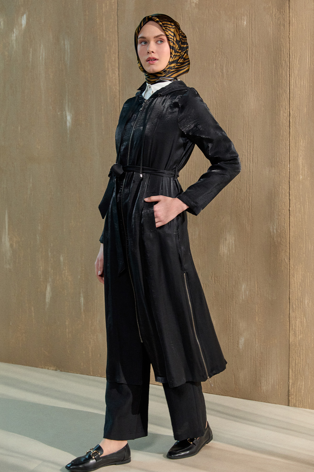 Jakarlı Kuşaklı Pardesü, Tesettür Giyim