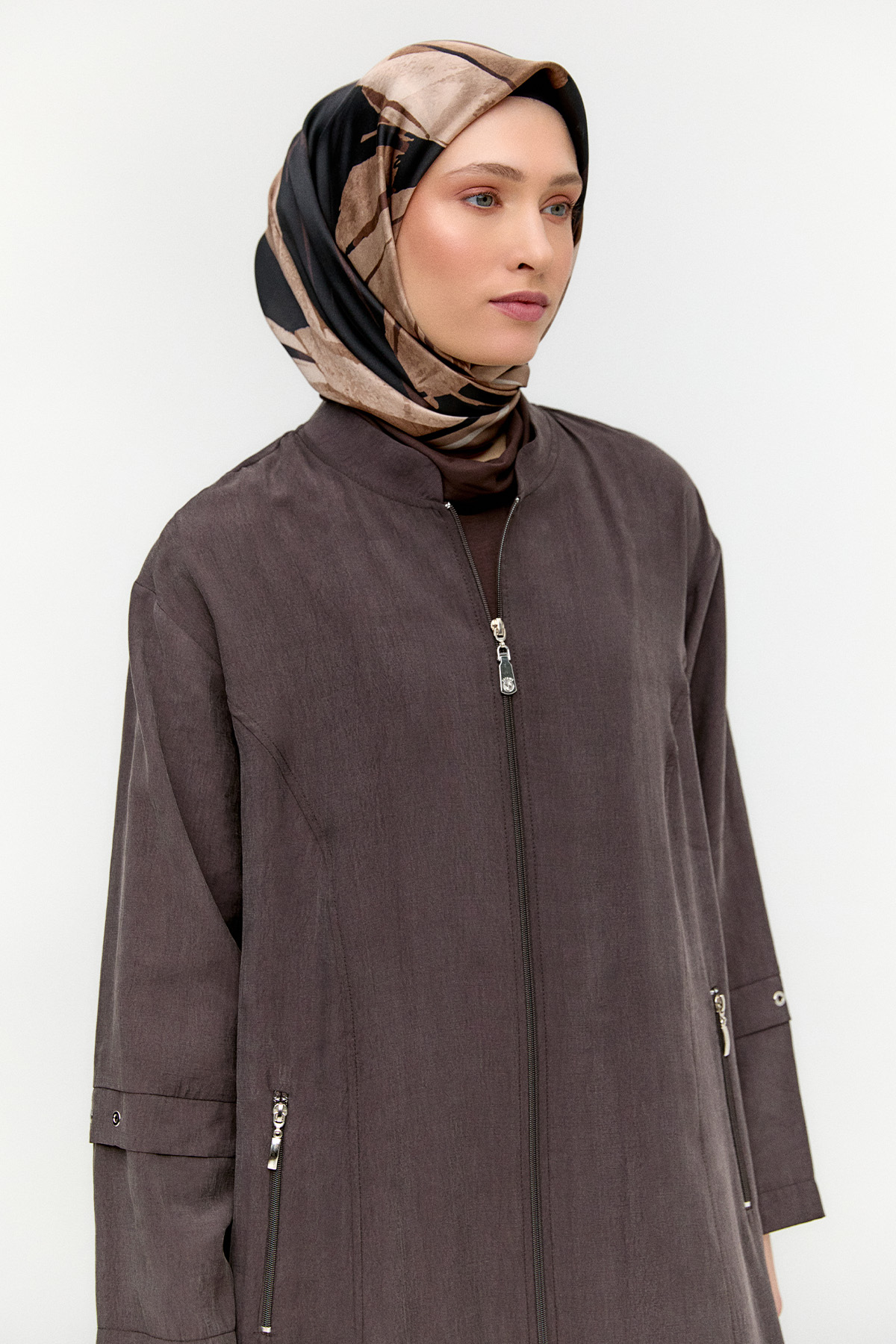 Bağlama Detaylı Hakim Yakalı Pardesü, Tesettür Giyim