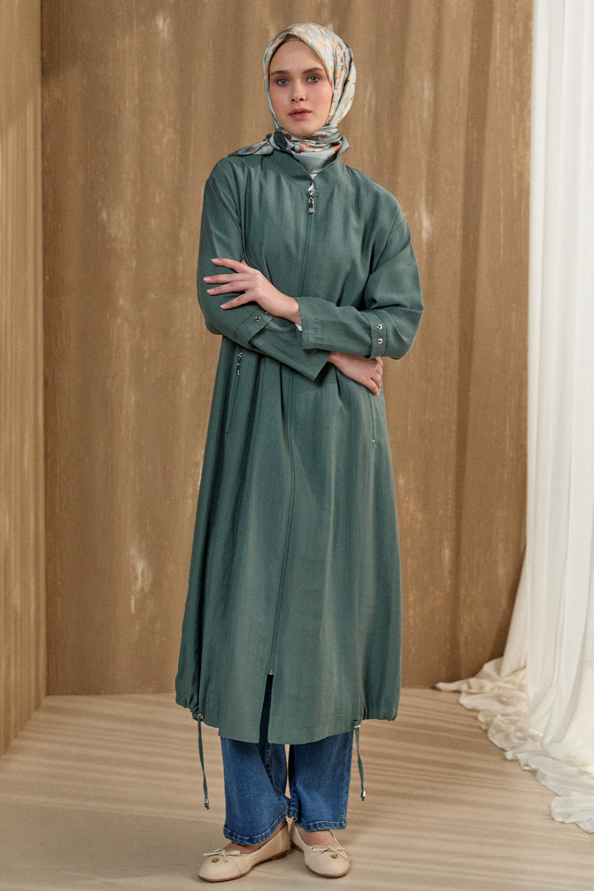 Bağlama Detaylı Hakim Yakalı Pardesü, Tesettür Giyim