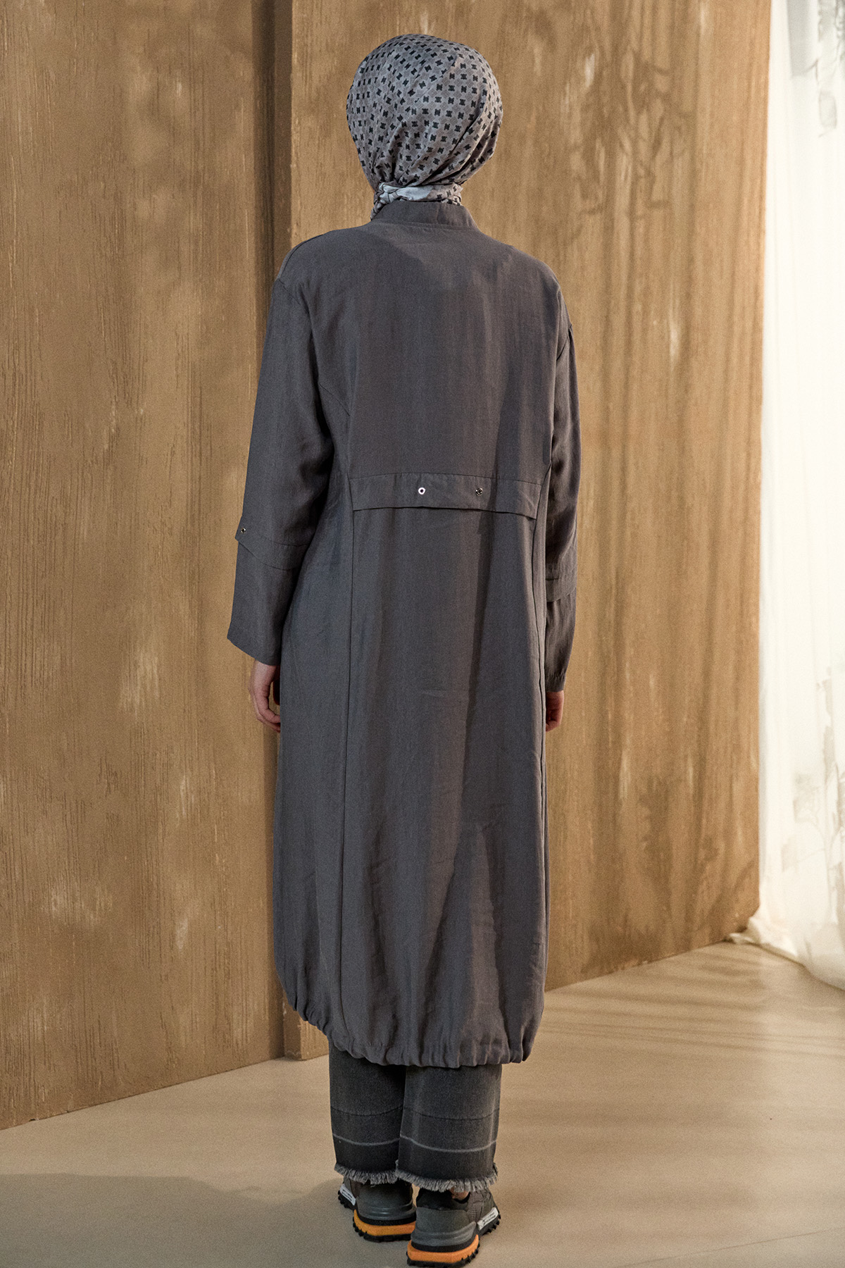 Bağlama Detaylı Hakim Yakalı Pardesü, Tesettür Giyim