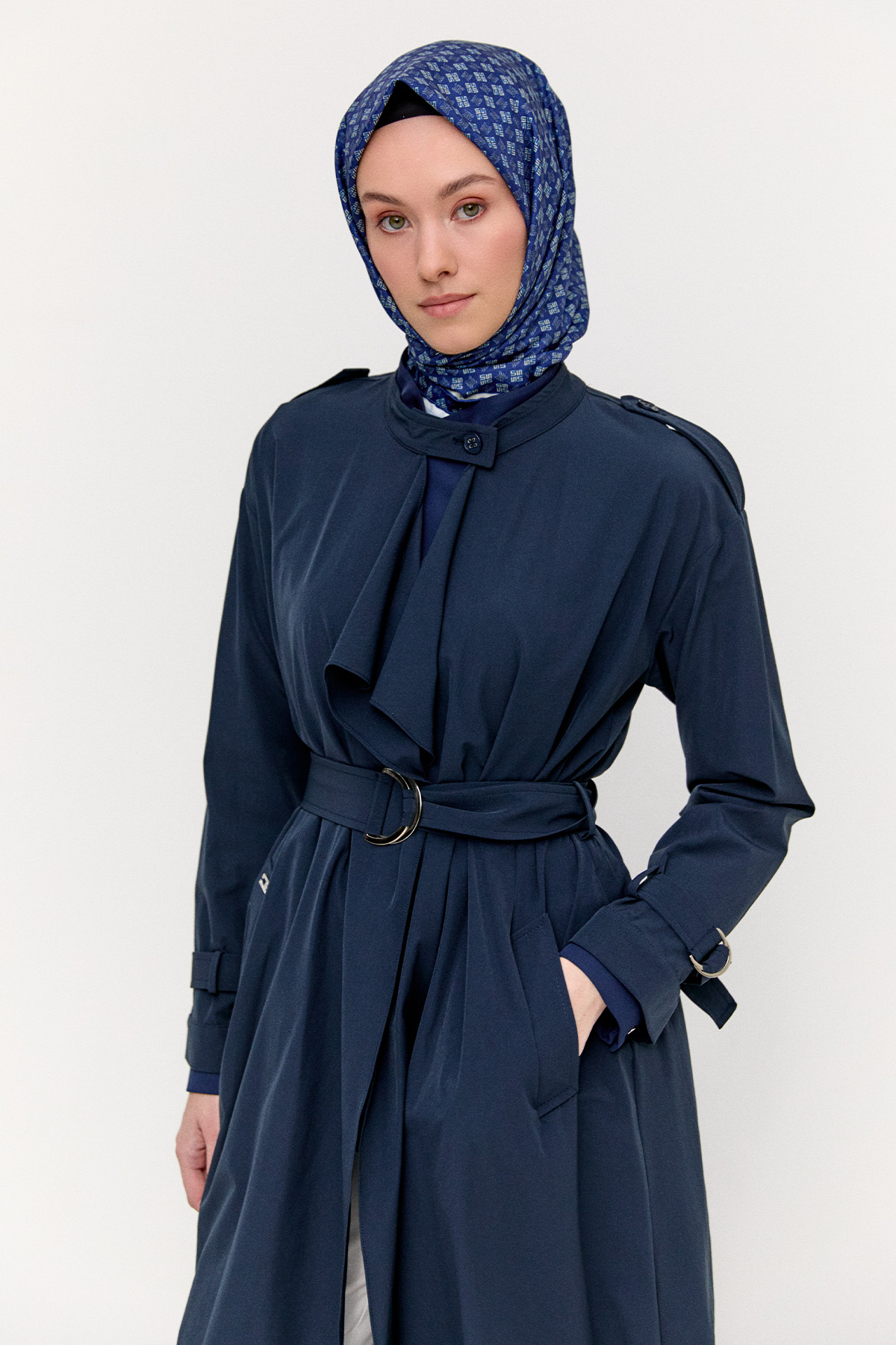 Hakim Yakalı Kemerli Pardesü, Tesettür Giyim