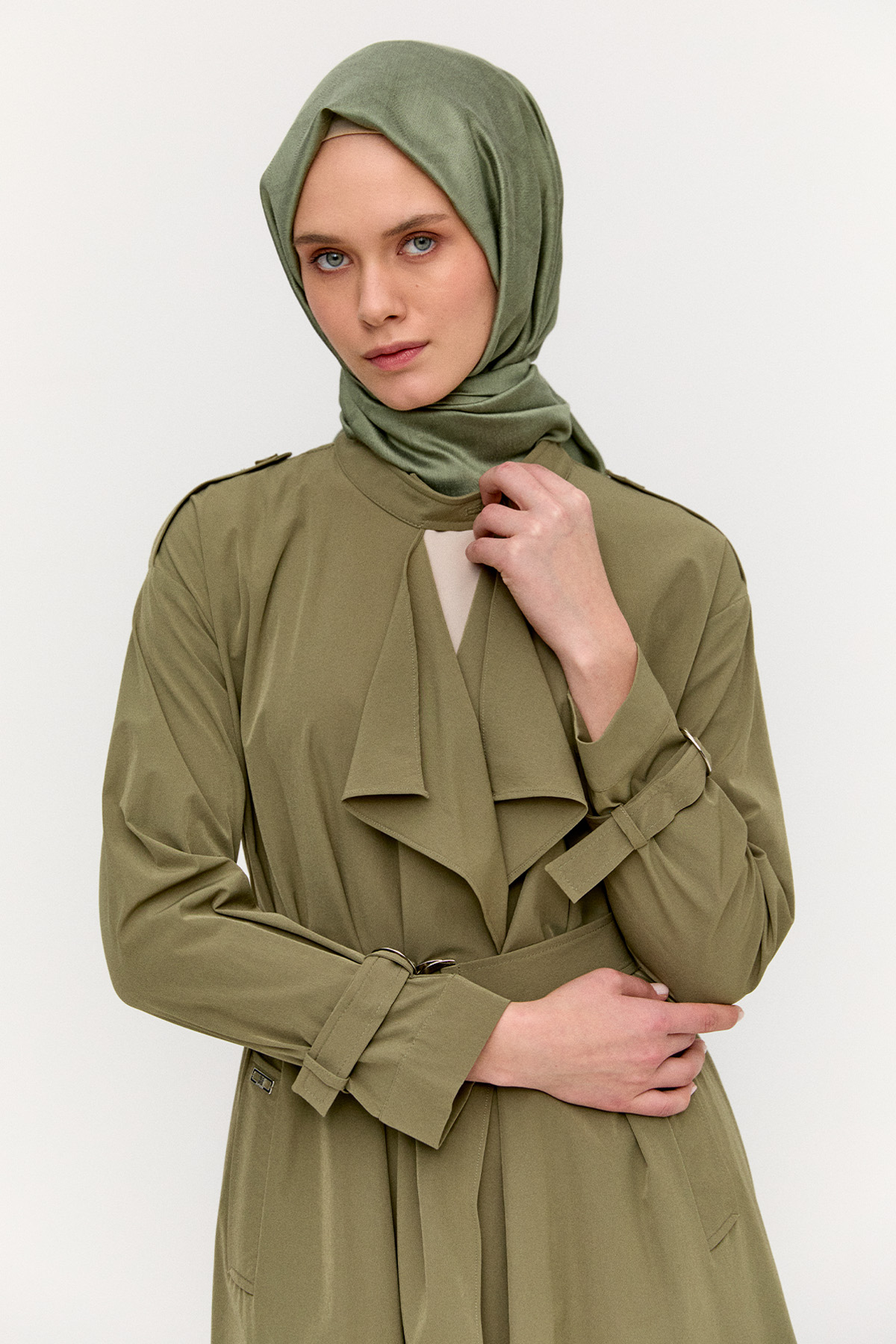 Hakim Yakalı Kemerli Pardesü, Tesettür Giyim