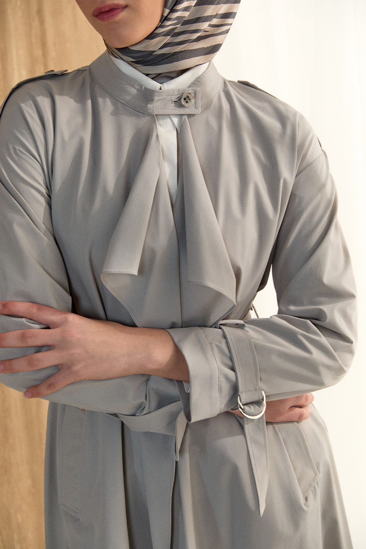 Hakim Yakalı Kemerli Pardesü, Tesettür Giyim