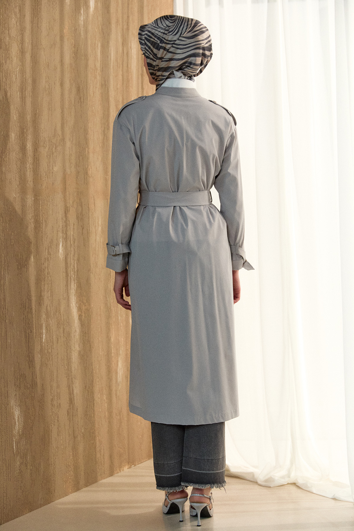 Hakim Yakalı Kemerli Pardesü, Tesettür Giyim