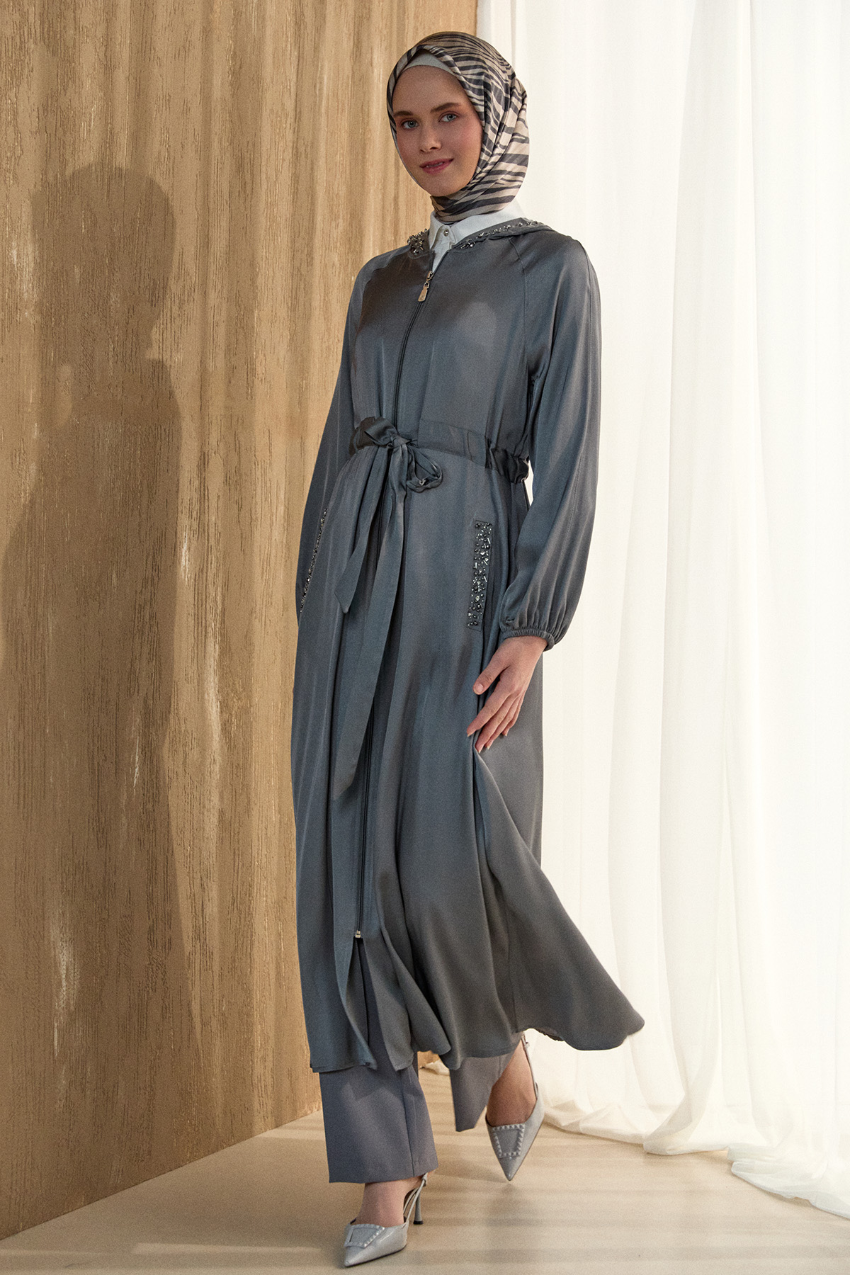 Taş İşlemeli Saten Pardesü, Tesettür Giyim