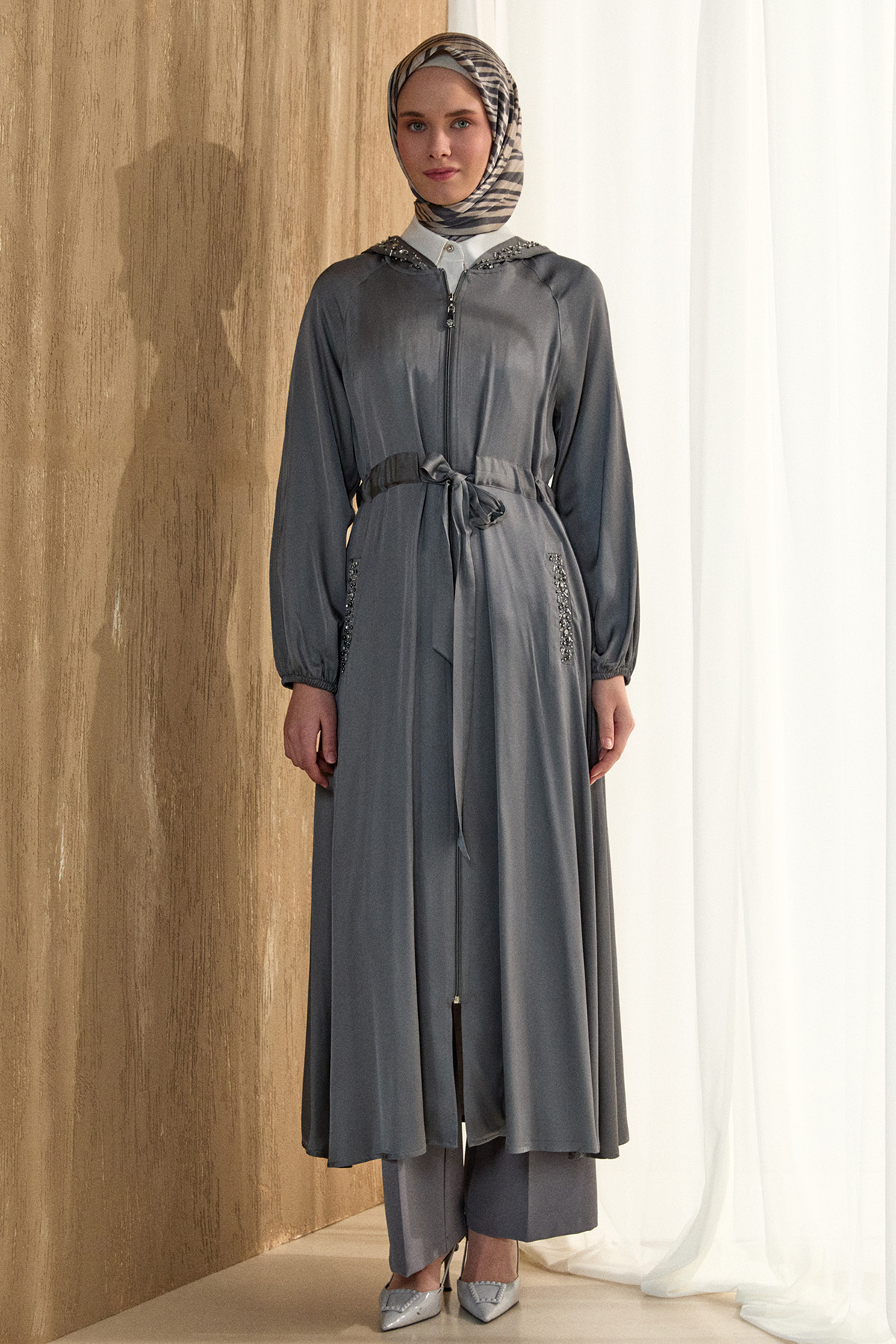 Taş İşlemeli Saten Pardesü, Tesettür Giyim