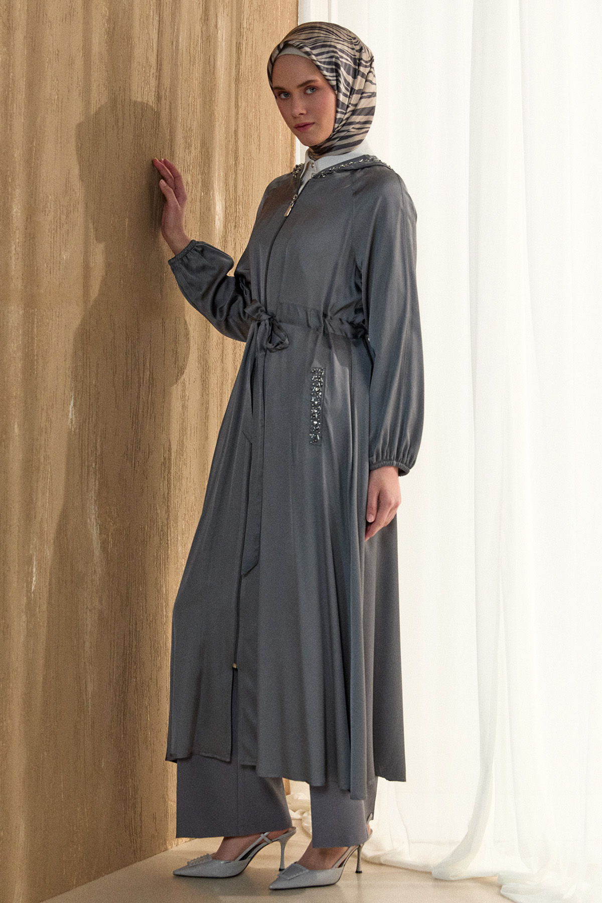 Taş İşlemeli Saten Pardesü, Tesettür Giyim