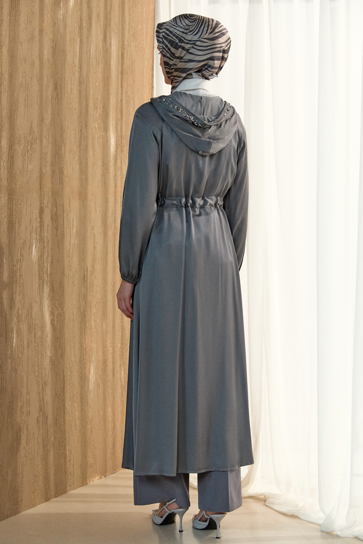 Taş İşlemeli Saten Pardesü, Tesettür Giyim