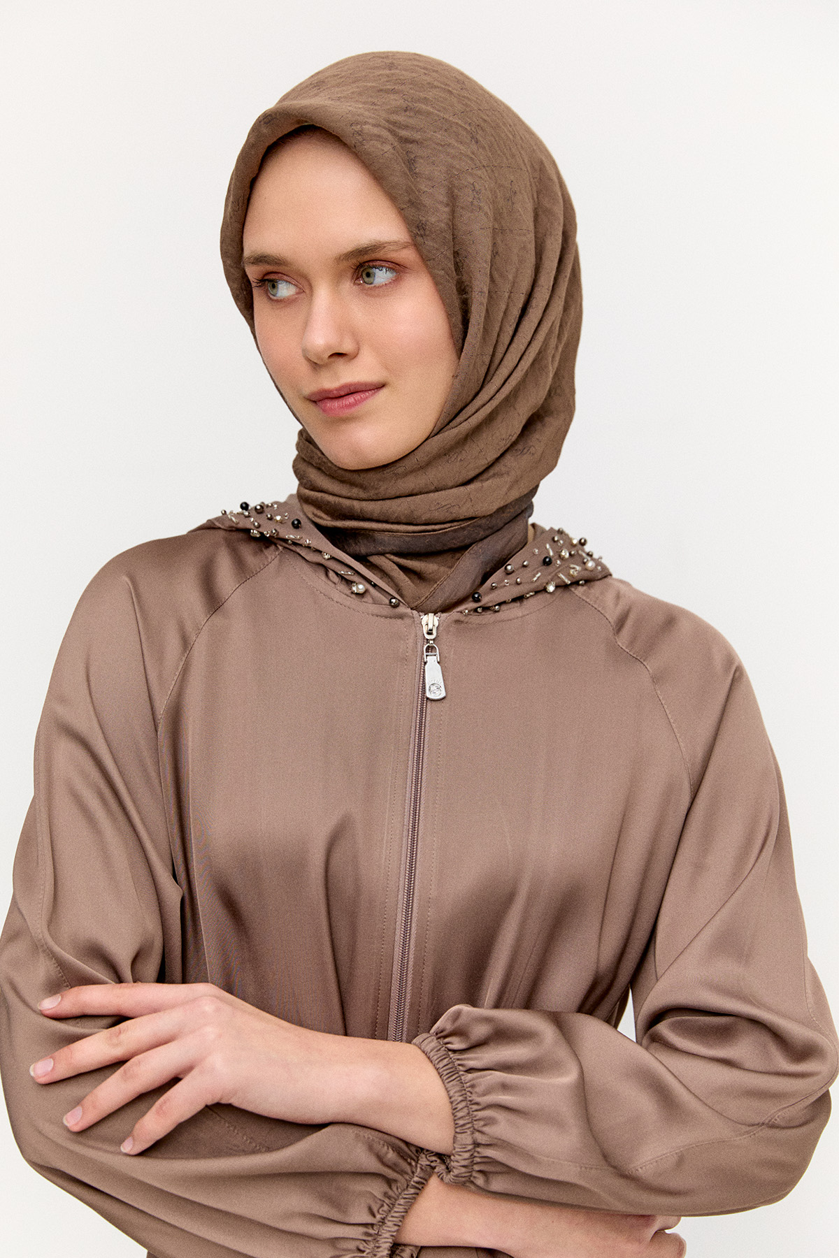 Taş İşlemeli Saten Pardesü, Tesettür Giyim