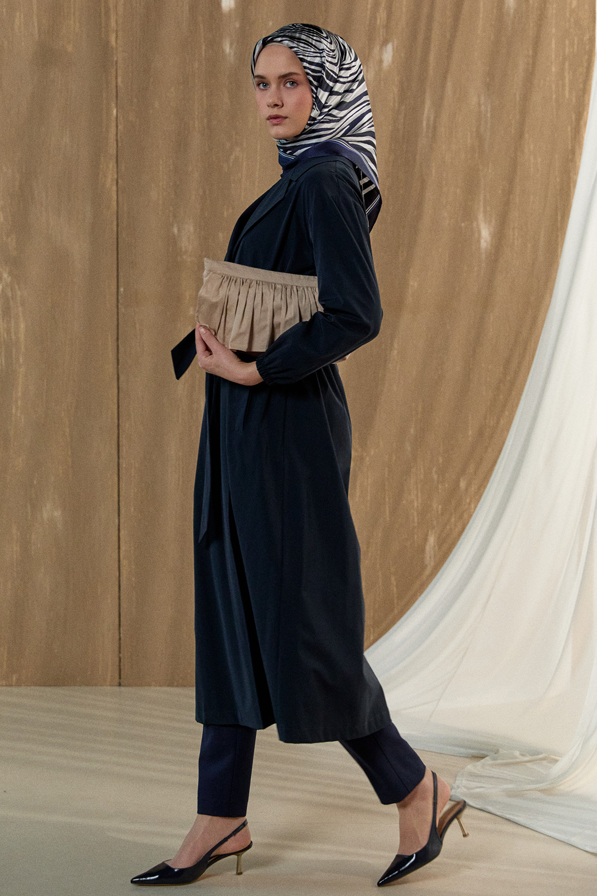 Kruvaze Kuşaklı Pardesü, Tesettür Giyim