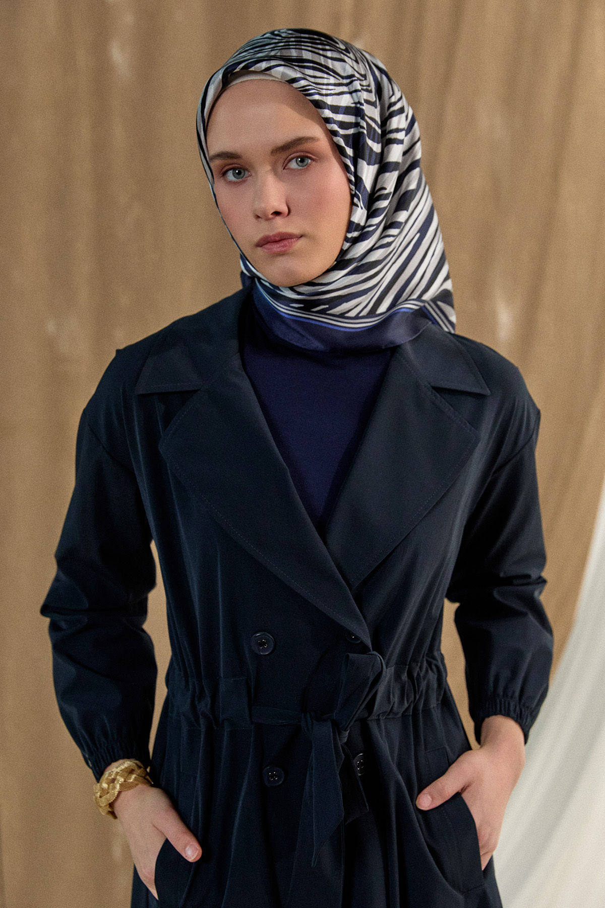 Kruvaze Kuşaklı Pardesü, Tesettür Giyim