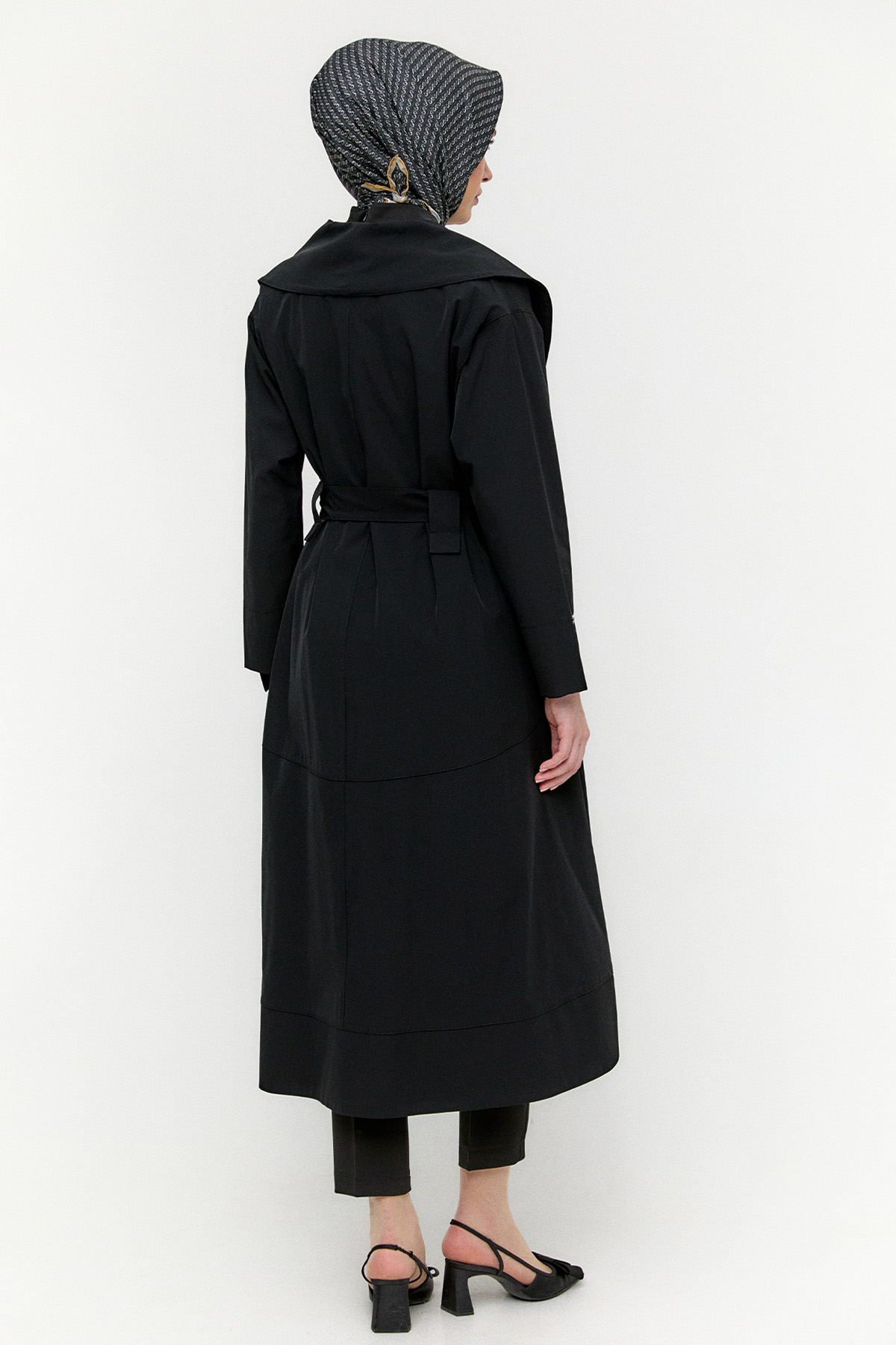 Şal Yakalı Kuşaklı Pardesü, Tesettür Giyim