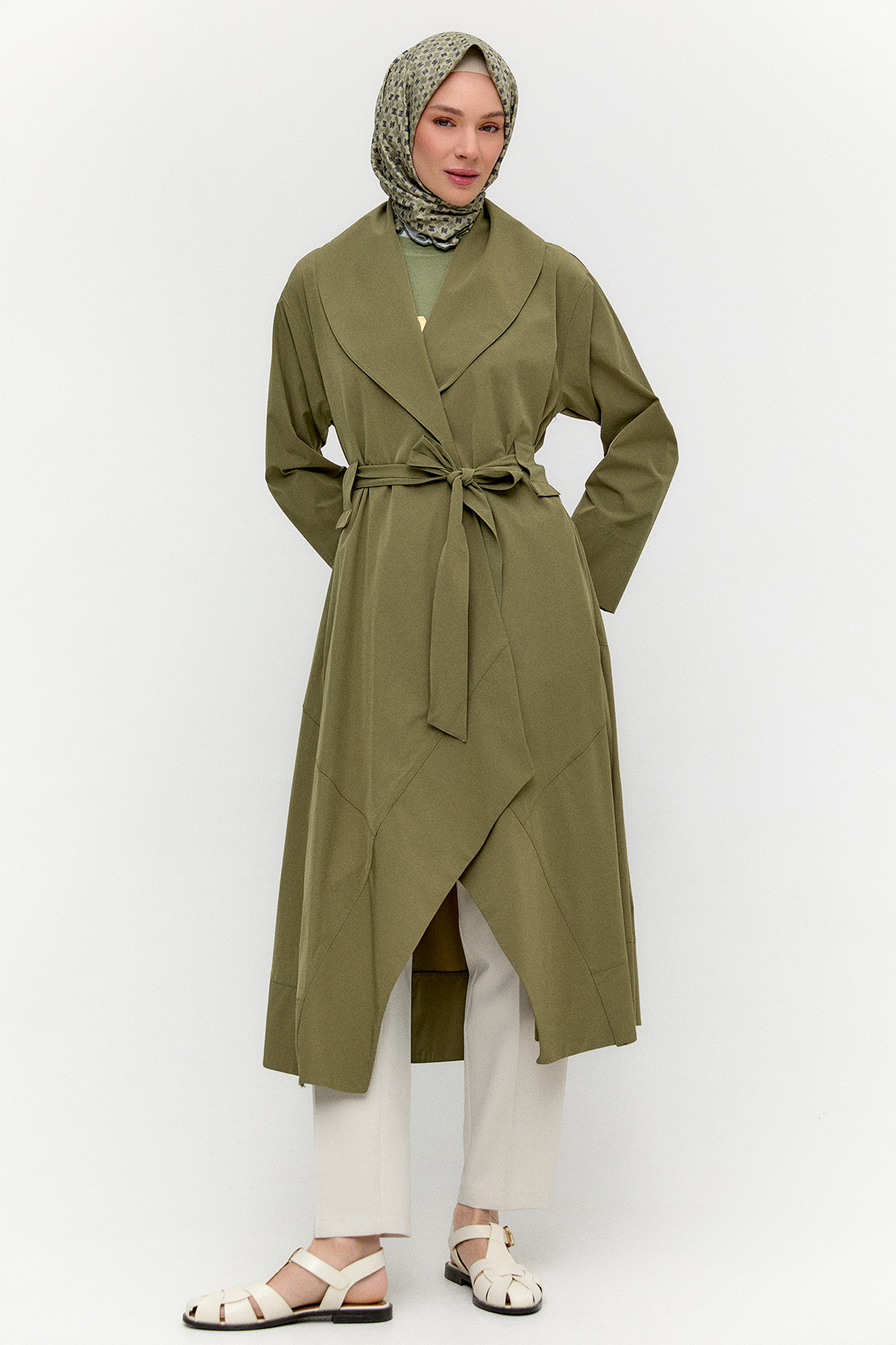 Şal Yakalı Kuşaklı Pardesü, Tesettür Giyim