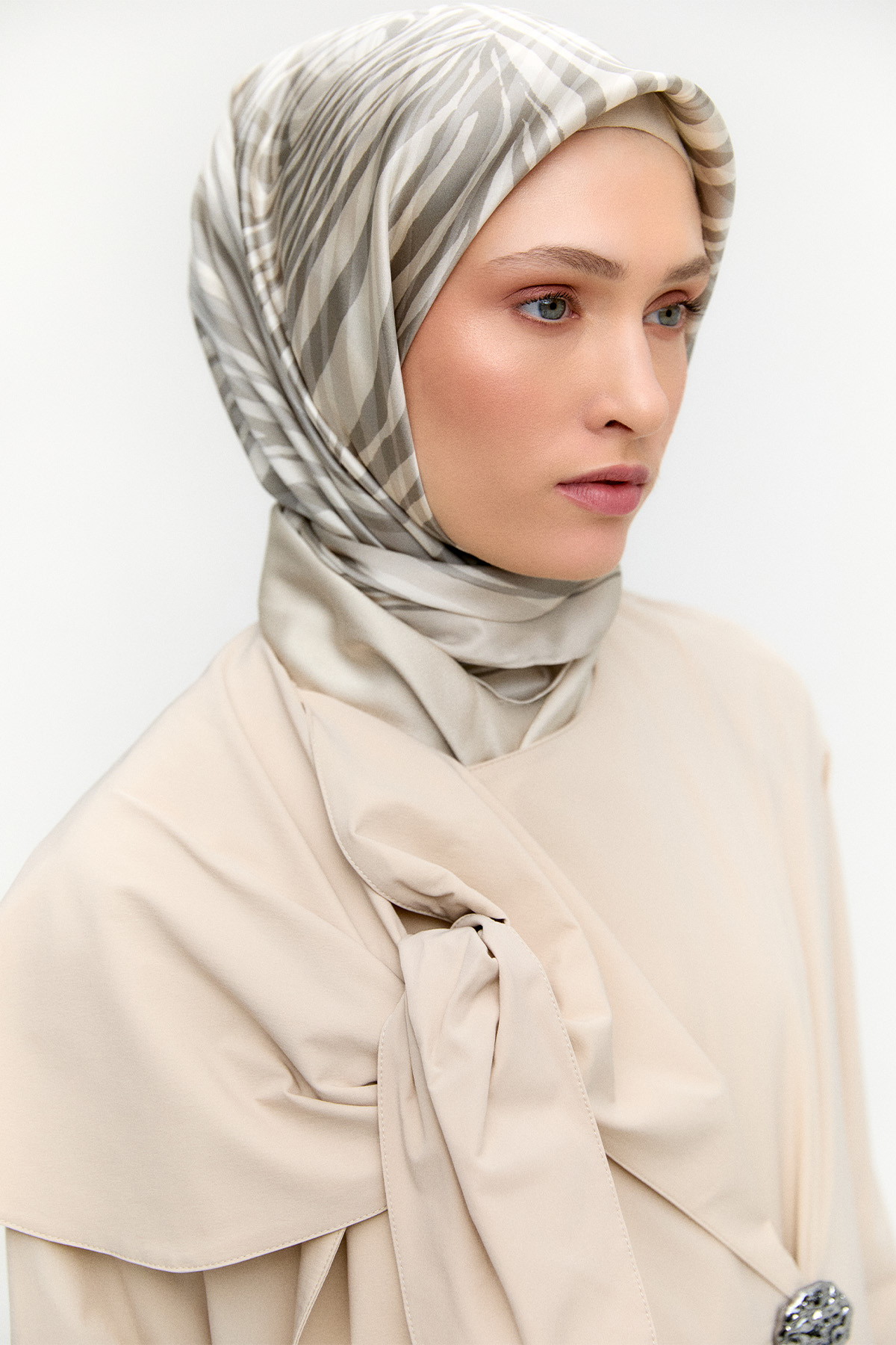 Mono Kapamalı Oversize Pardesü, Tesettür Giyim