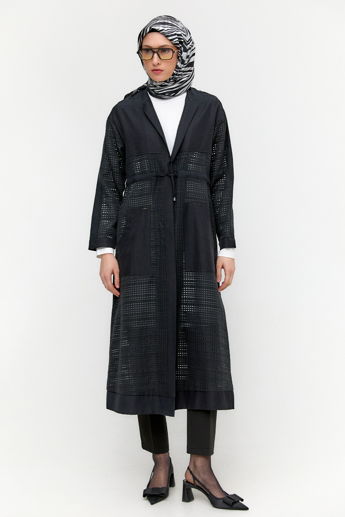 Kuşaklı File Kombinli Pardesü, Tesettür Giyim