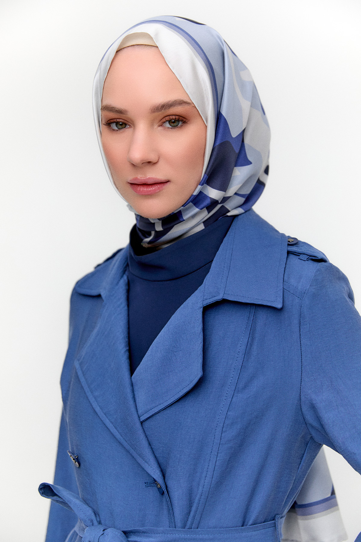 Kuşaklı Kruvaze Lyocell Pardesü, Tesettür Giyim
