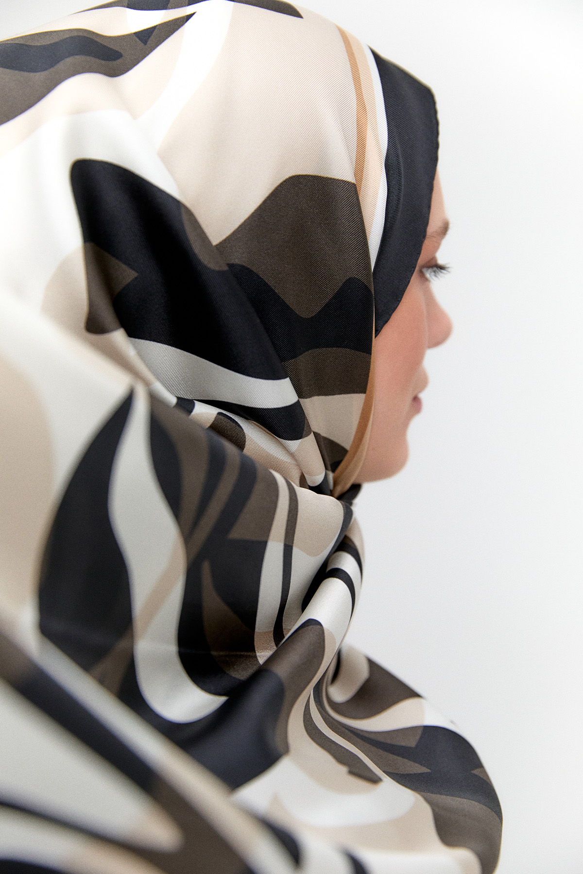 Oval Desenli Twill İpek Şal, Tesettür Giyim