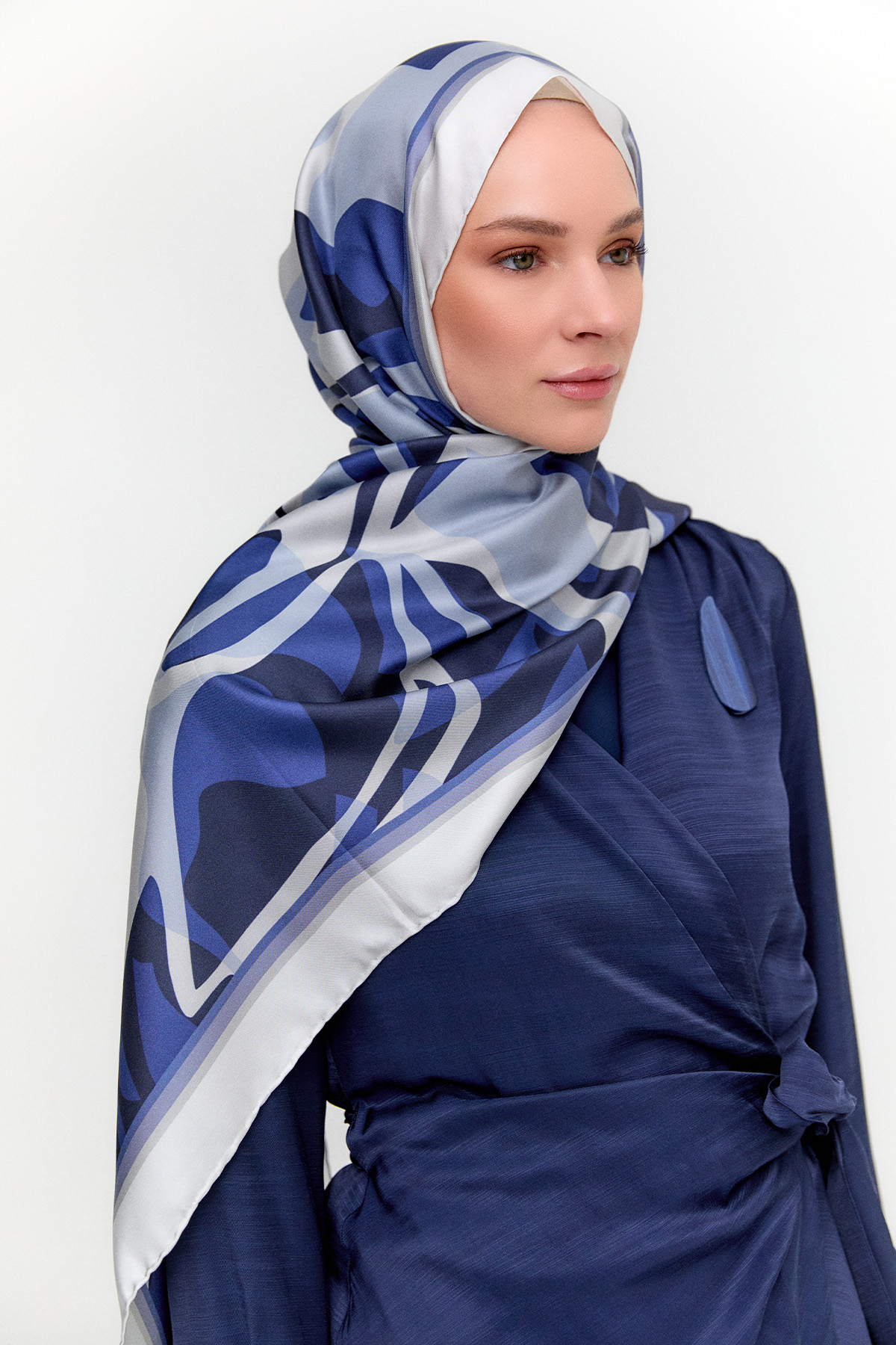 Oval Desenli Twill İpek Şal, Tesettür Giyim