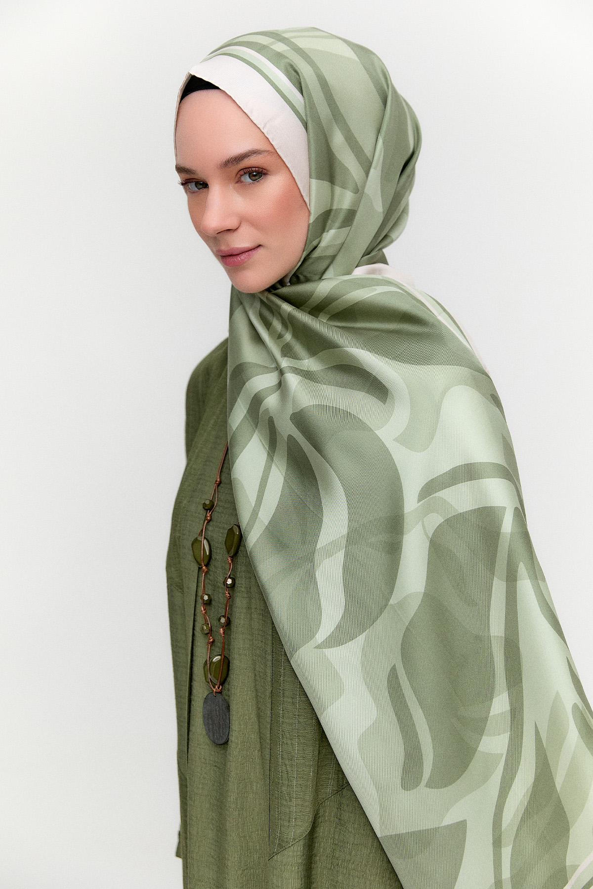 Oval Desenli Twill İpek Şal, Tesettür Giyim