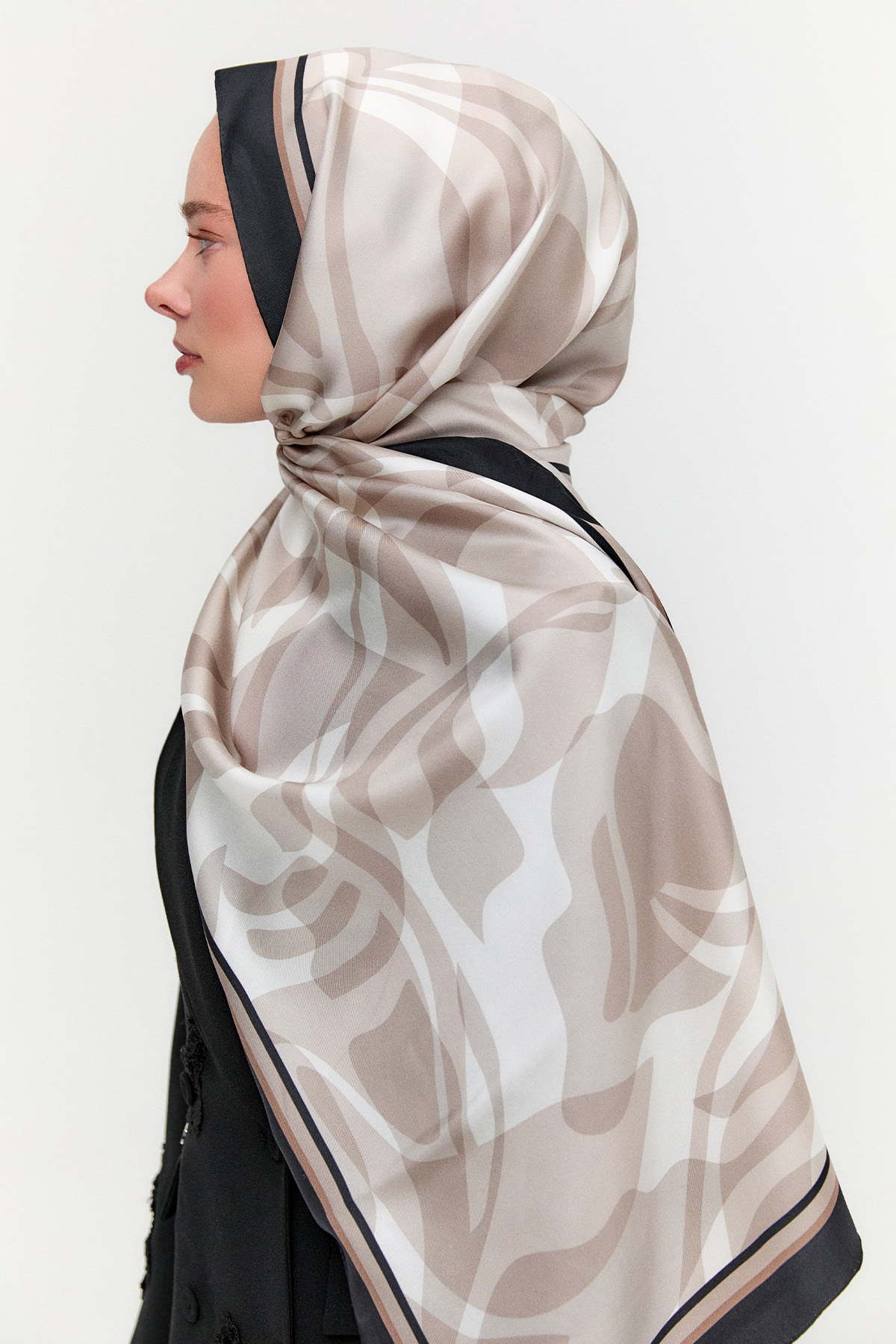Oval Desenli Twill İpek Şal, Tesettür Giyim